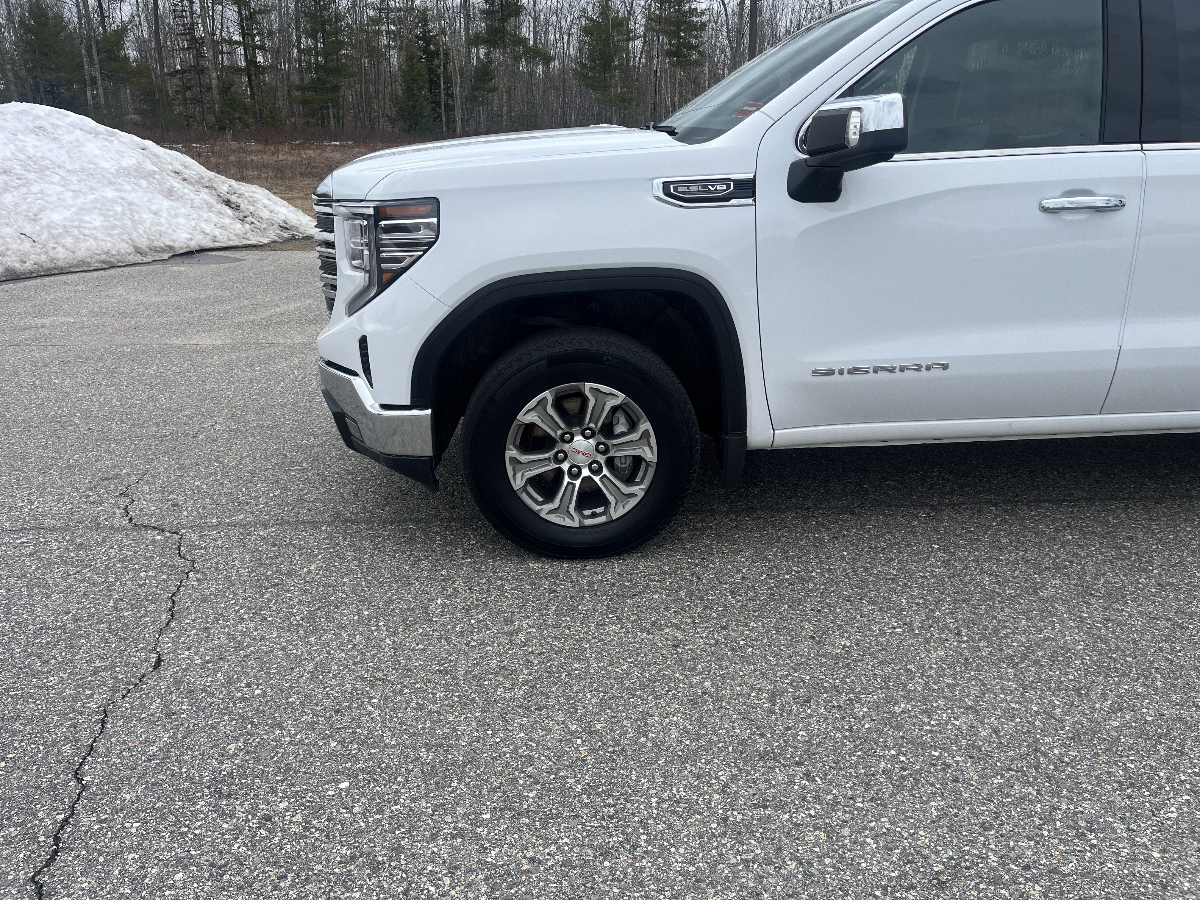 2025 GMC Sierra 1500 SLT
