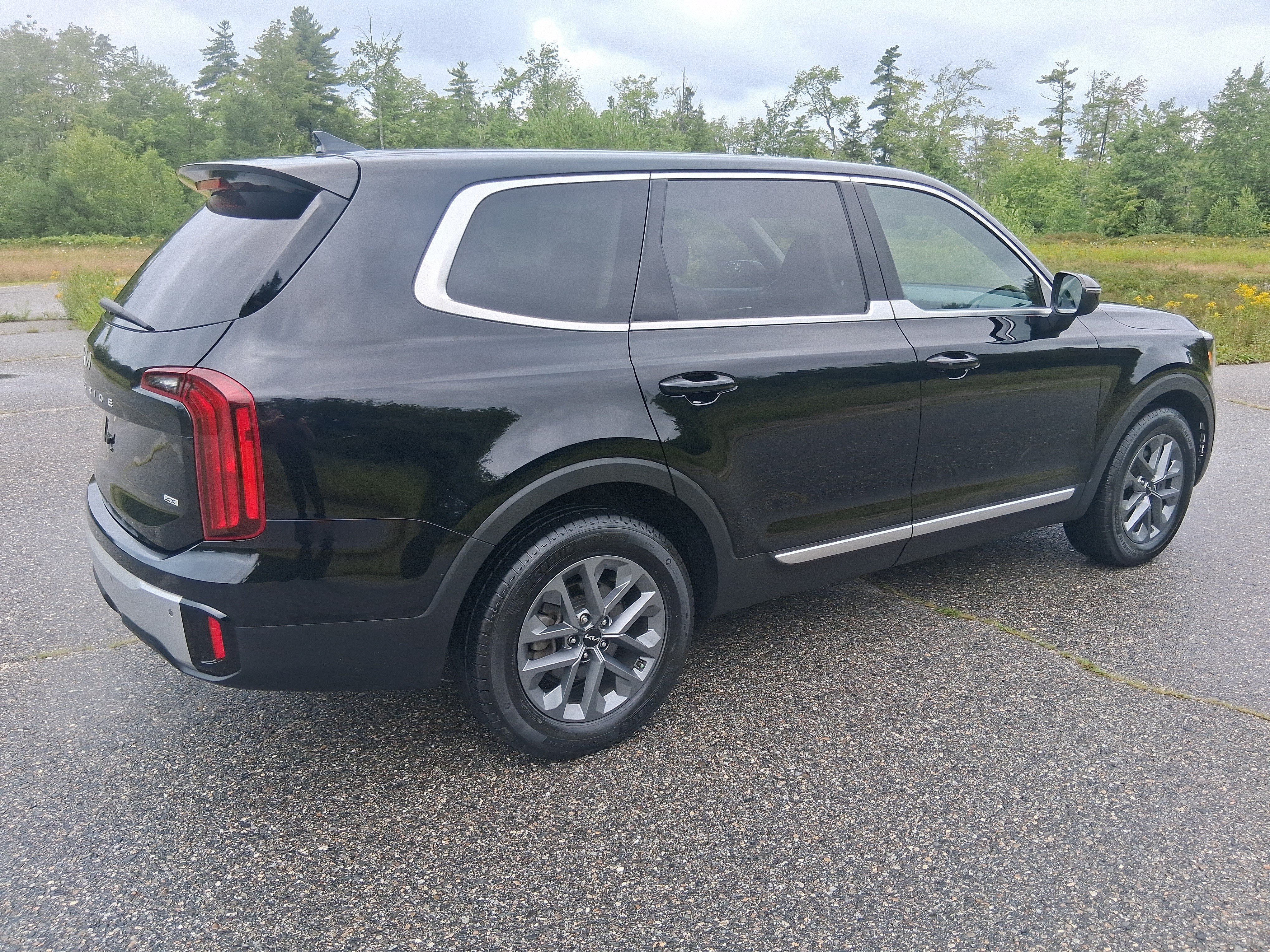 2024 Kia Telluride LX