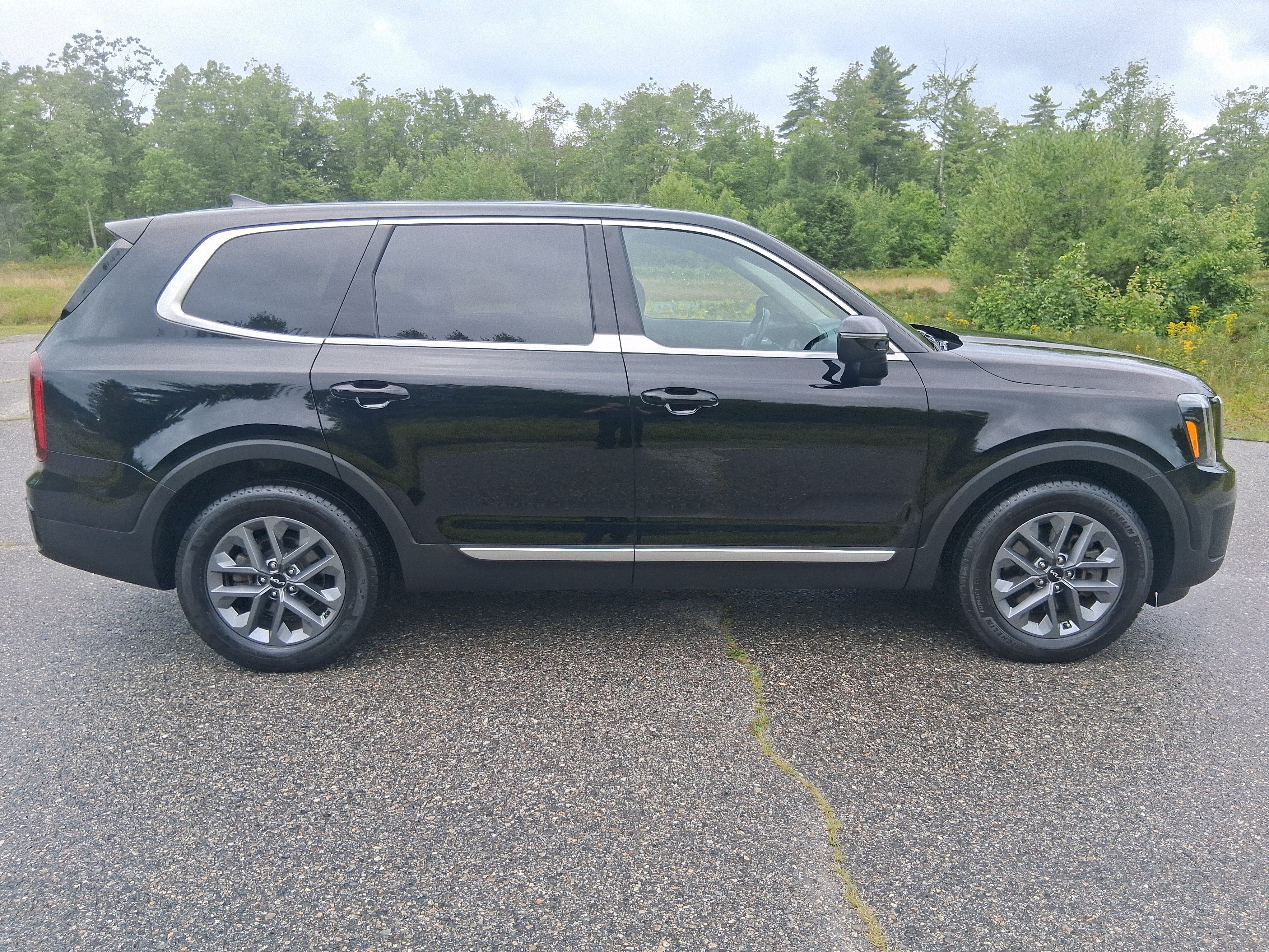 2024 Kia Telluride LX