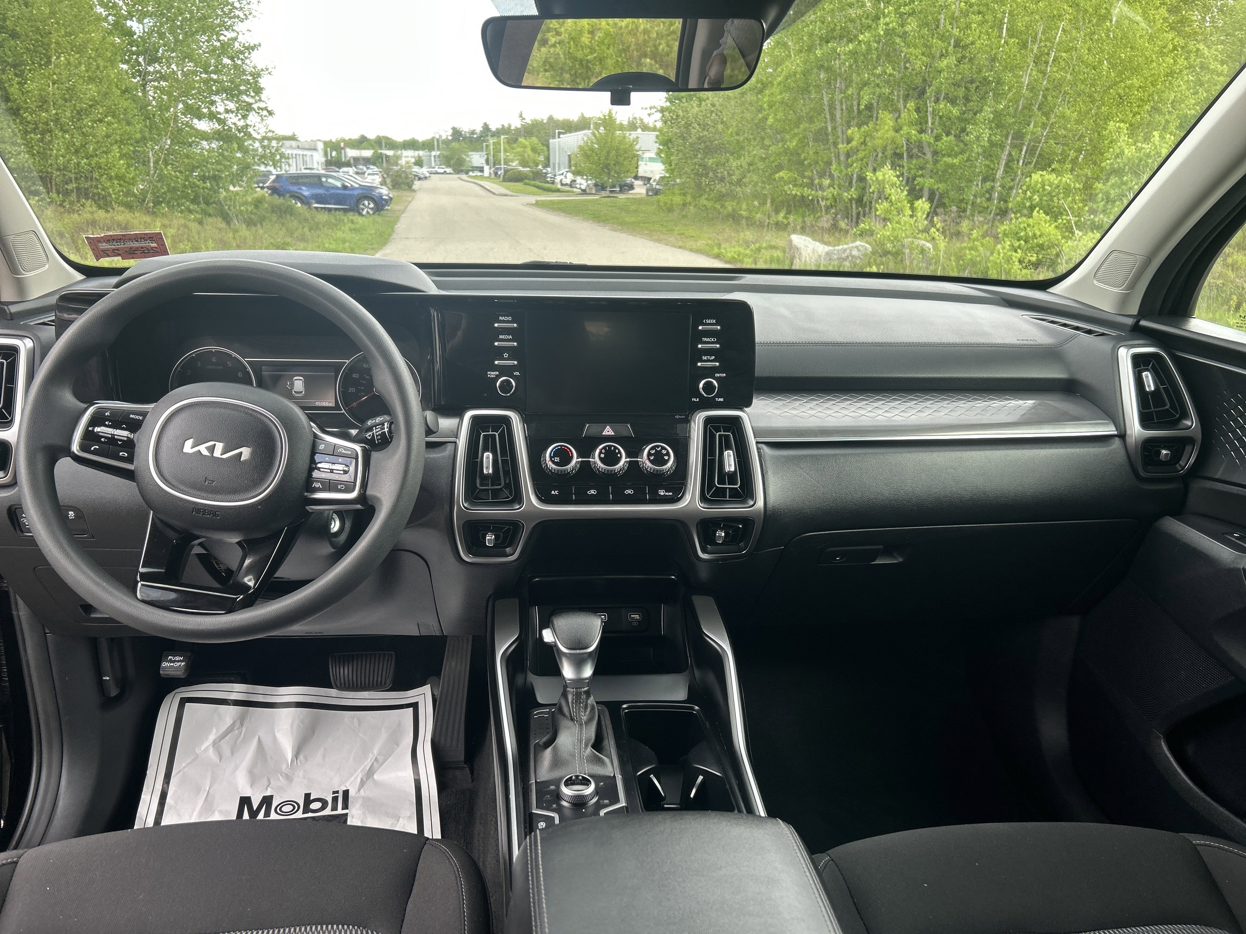 2023 Kia Sorento LX