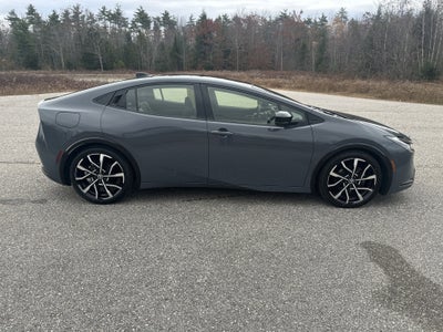 2024 Toyota Prius Prime SE
