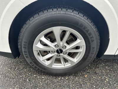 2023 Kia Carnival LX