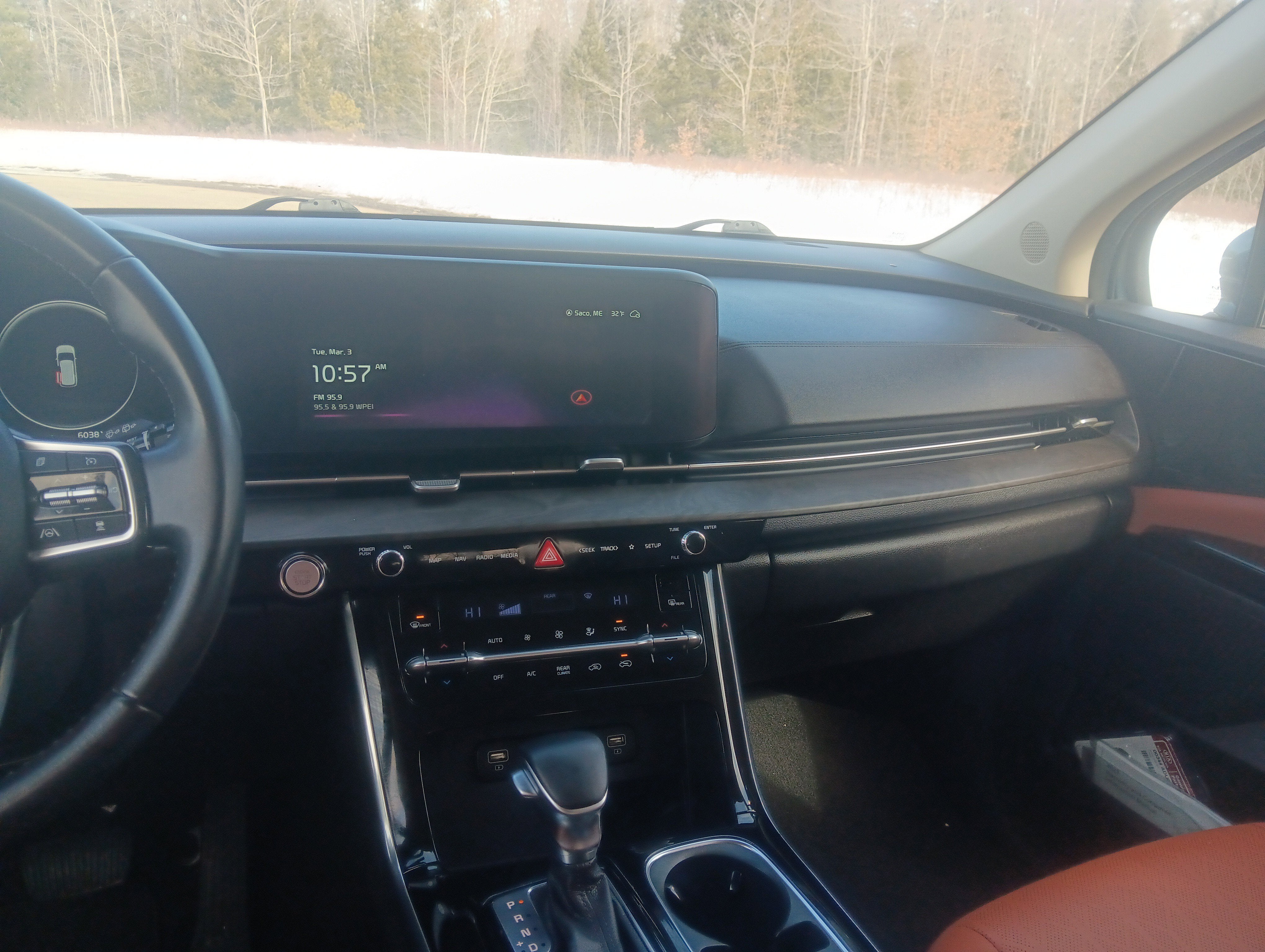 2023 Kia Carnival SX