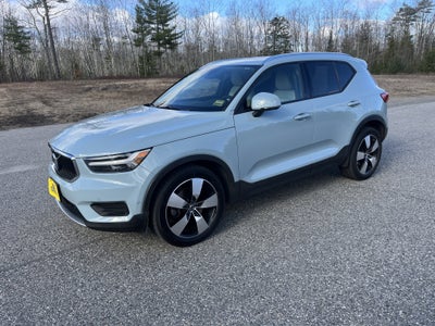 2019 Volvo XC40 Momentum