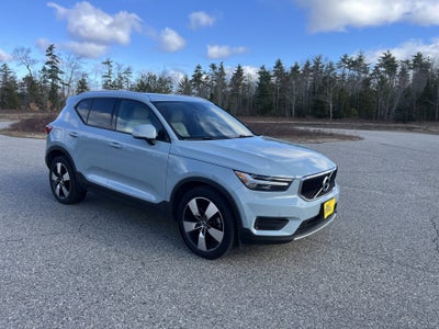 2019 Volvo XC40 Momentum