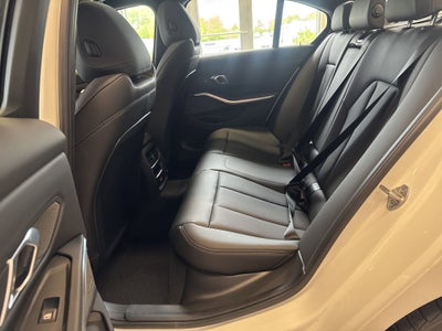 2025 BMW 3 Series 330i xDrive