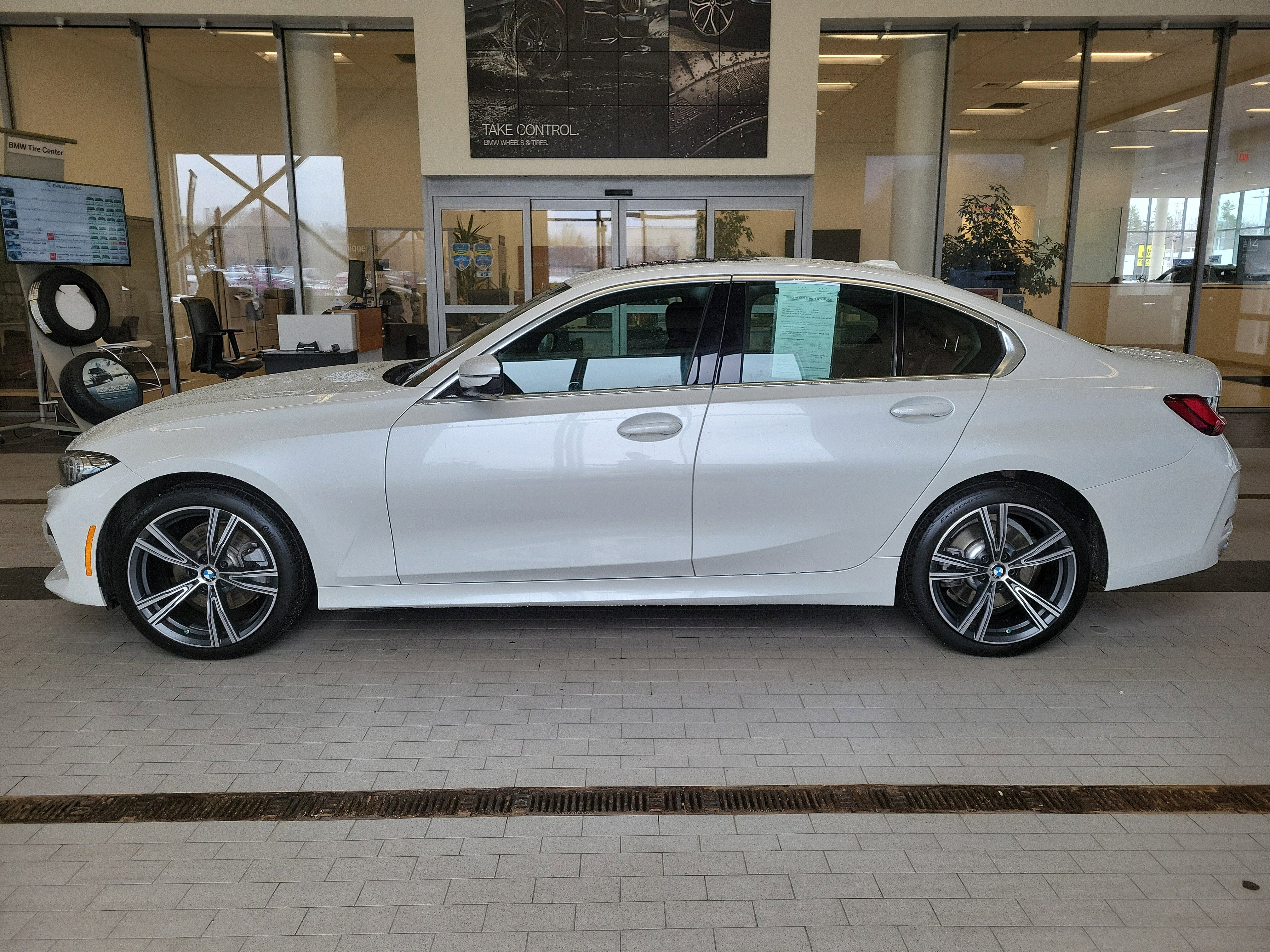 2024 BMW 3 Series 330i xDrive