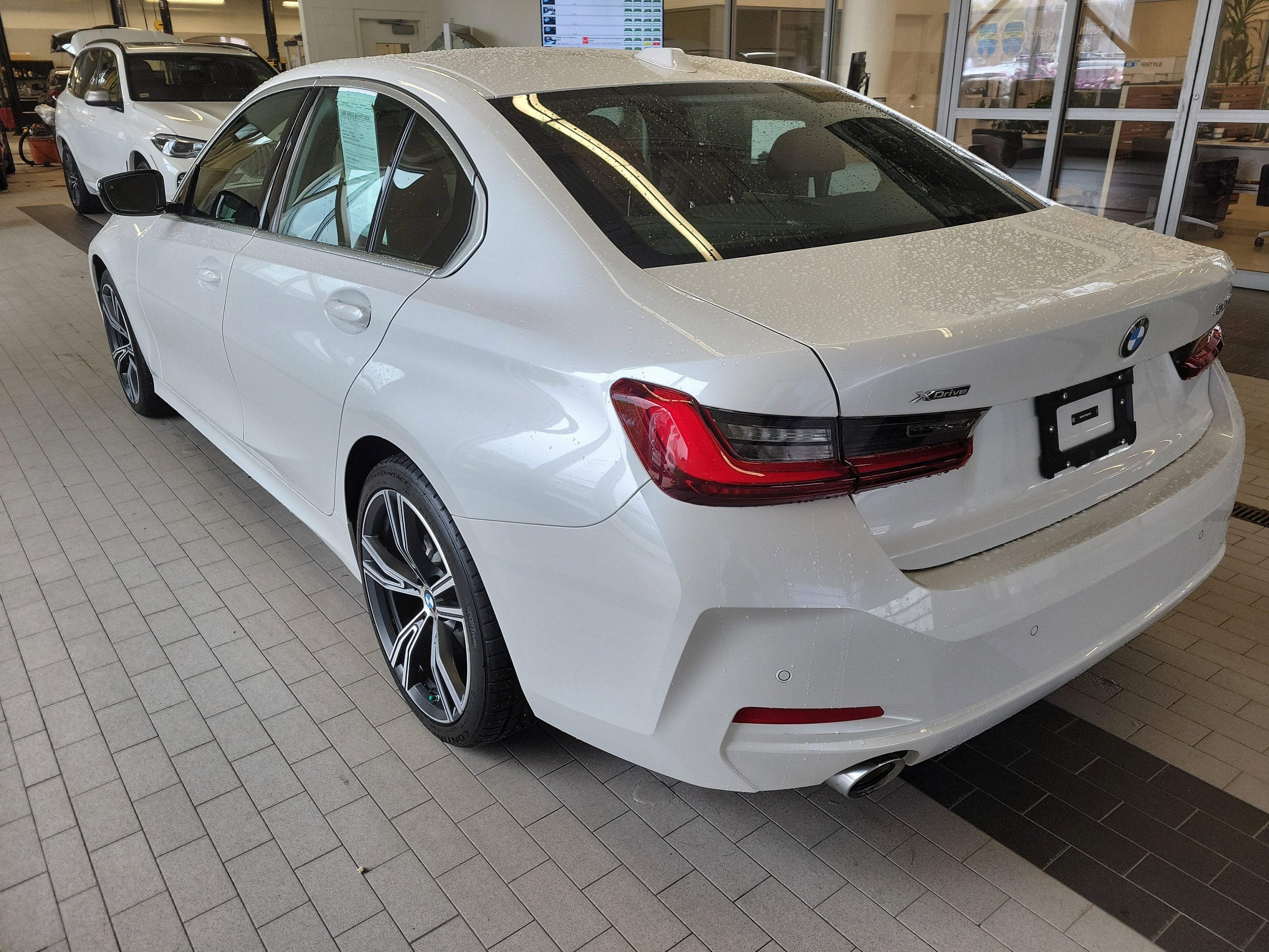 2024 BMW 3 Series 330i xDrive