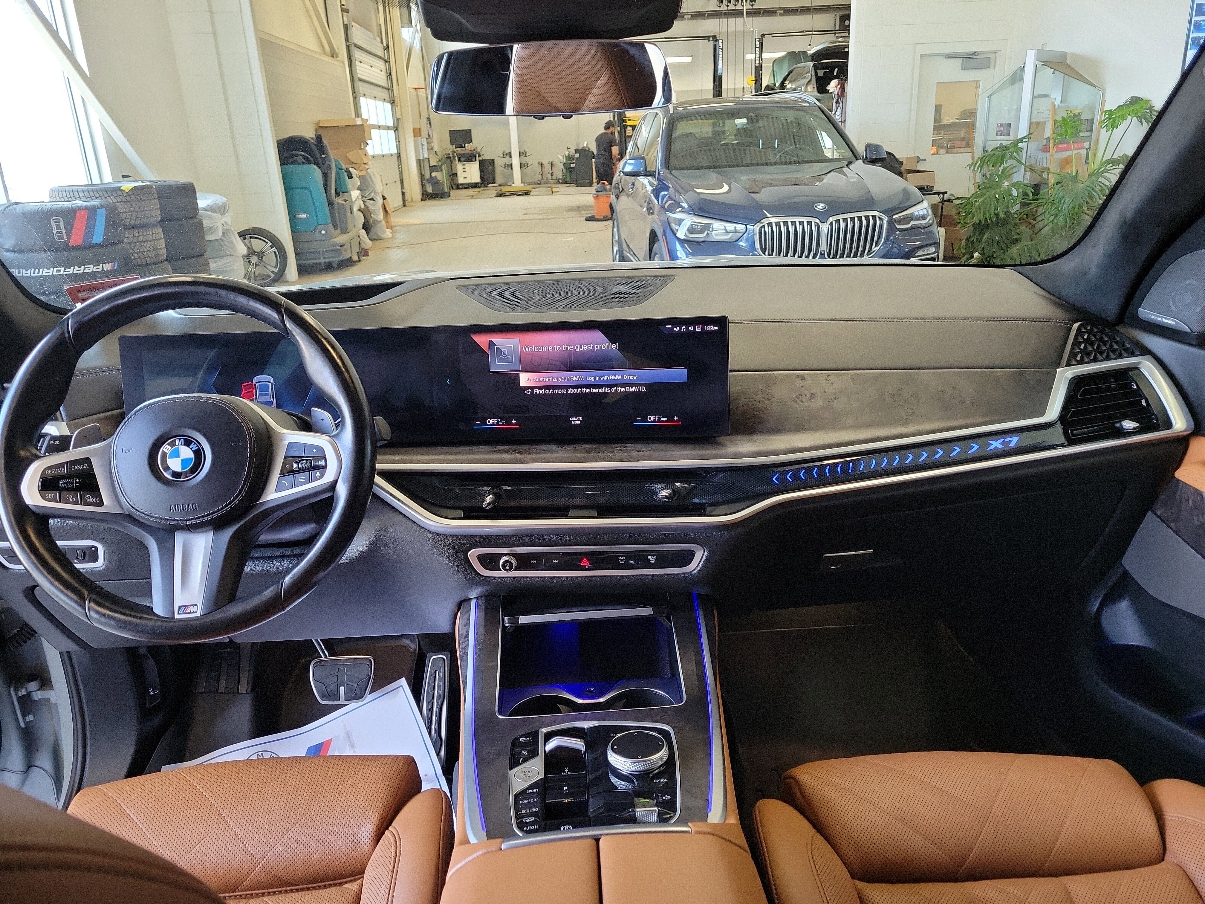 2023 BMW X7 xDrive40i
