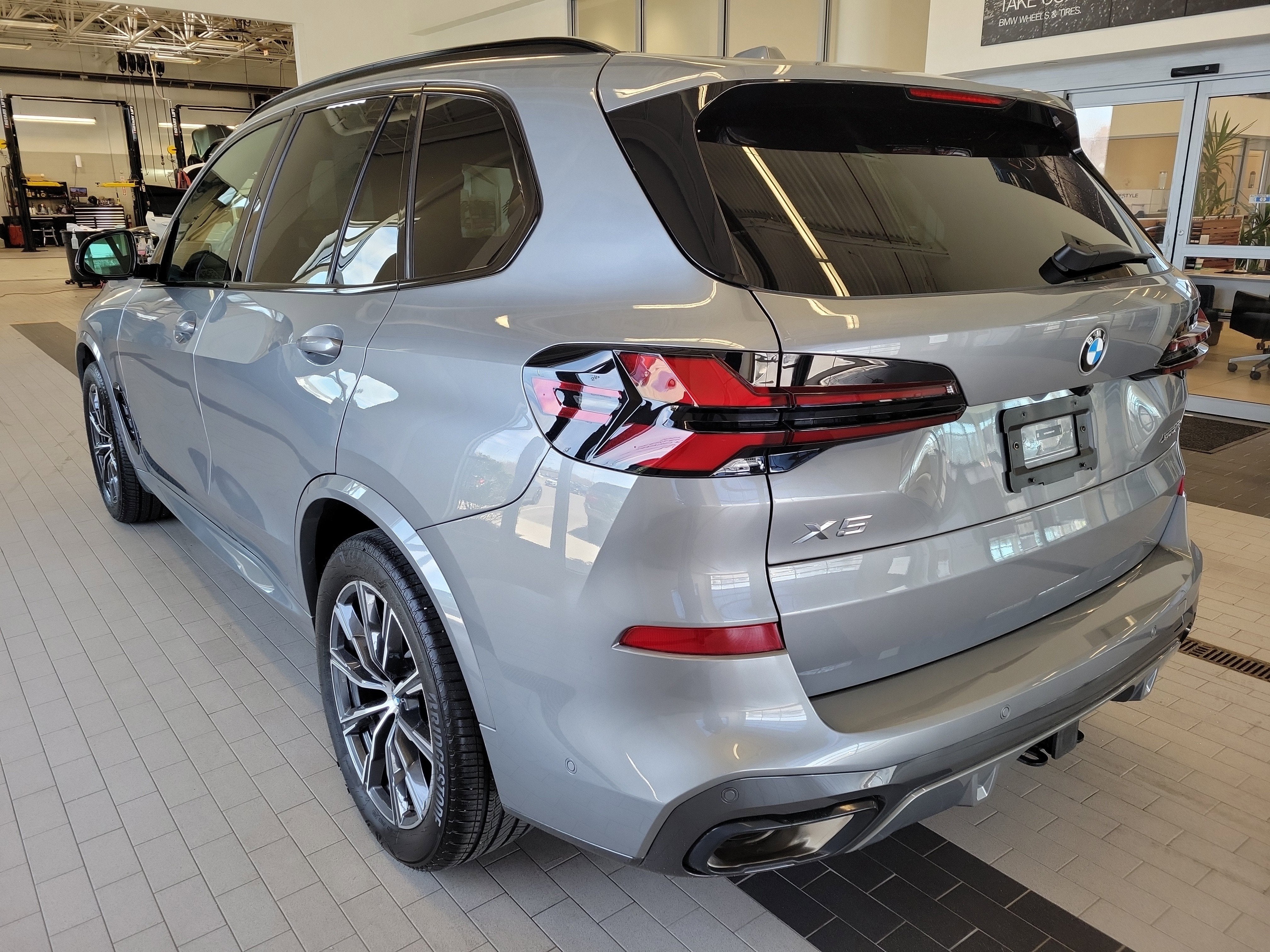 2025 BMW X5 xDrive40i