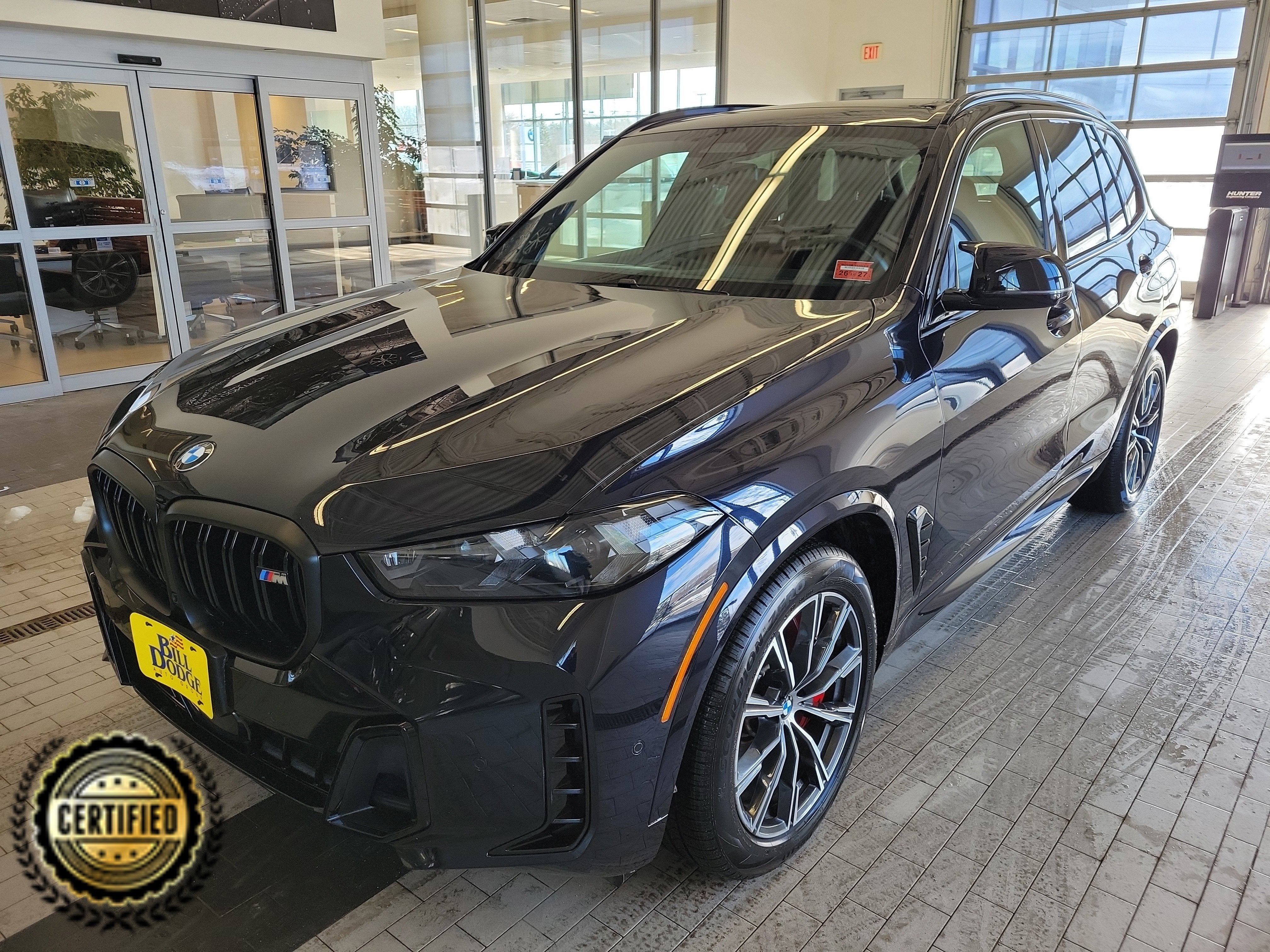 2025 BMW X5 M60i