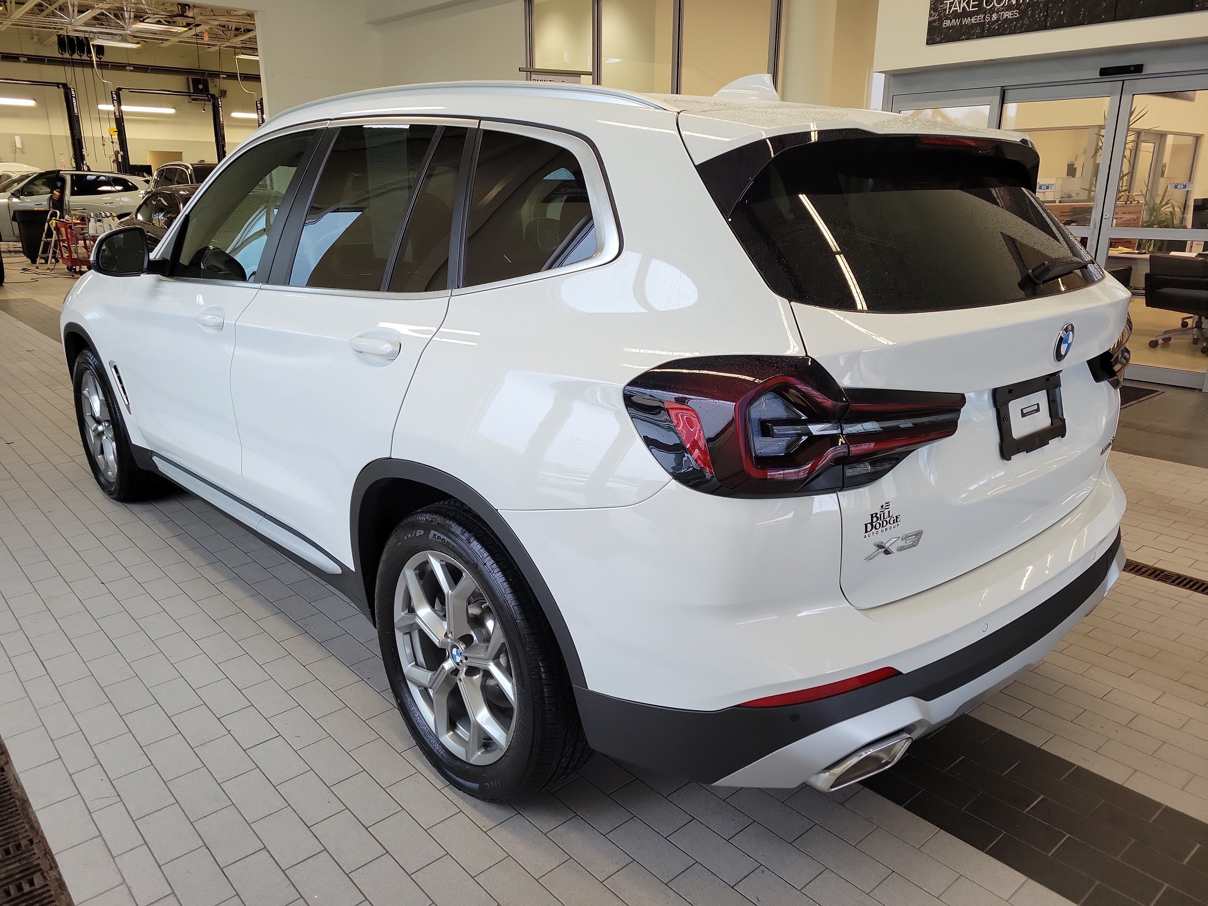 2023 BMW X3 xDrive30i