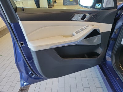 2021 BMW X7 ALPINA XB7