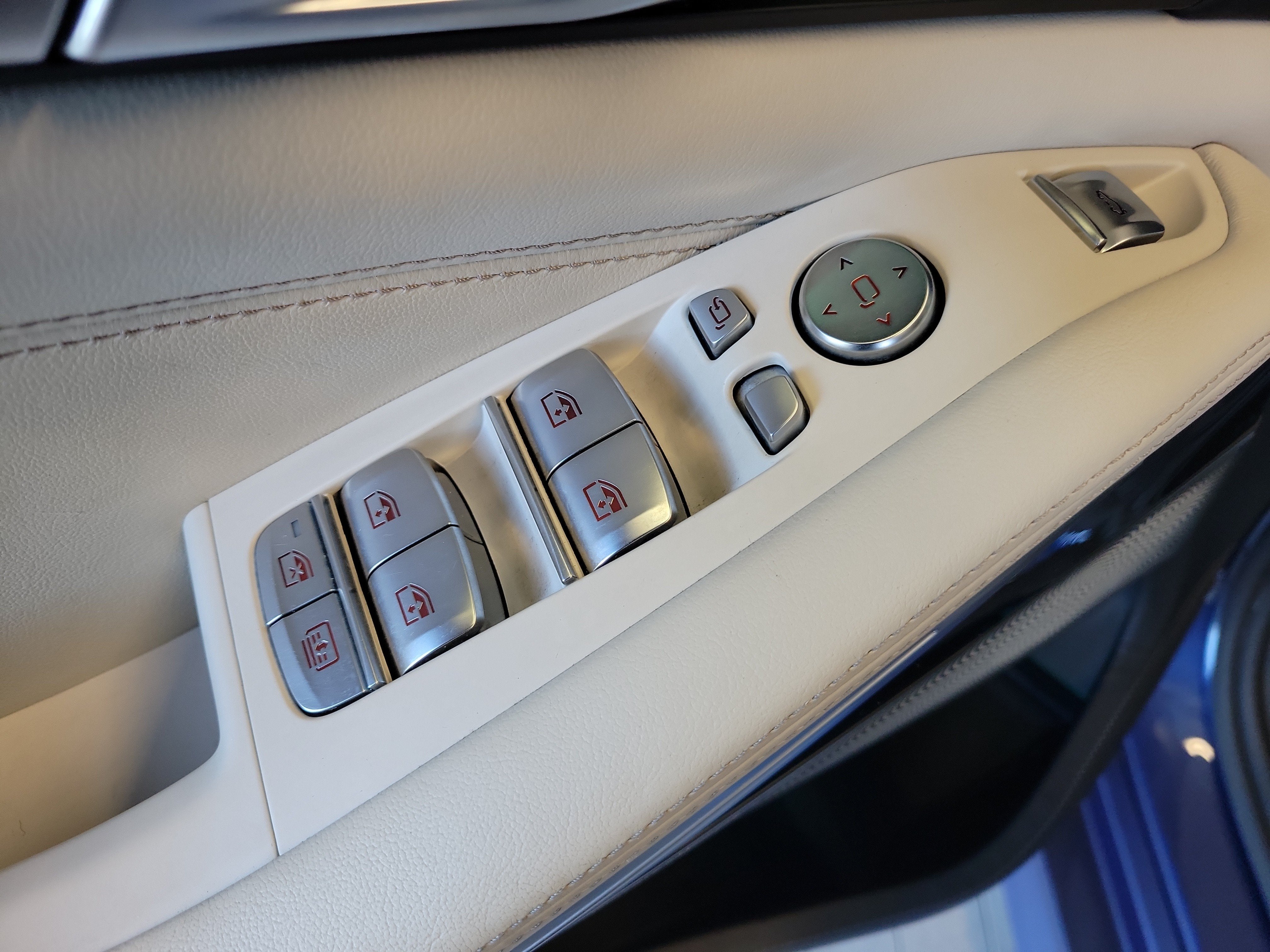 2021 BMW X7 ALPINA XB7