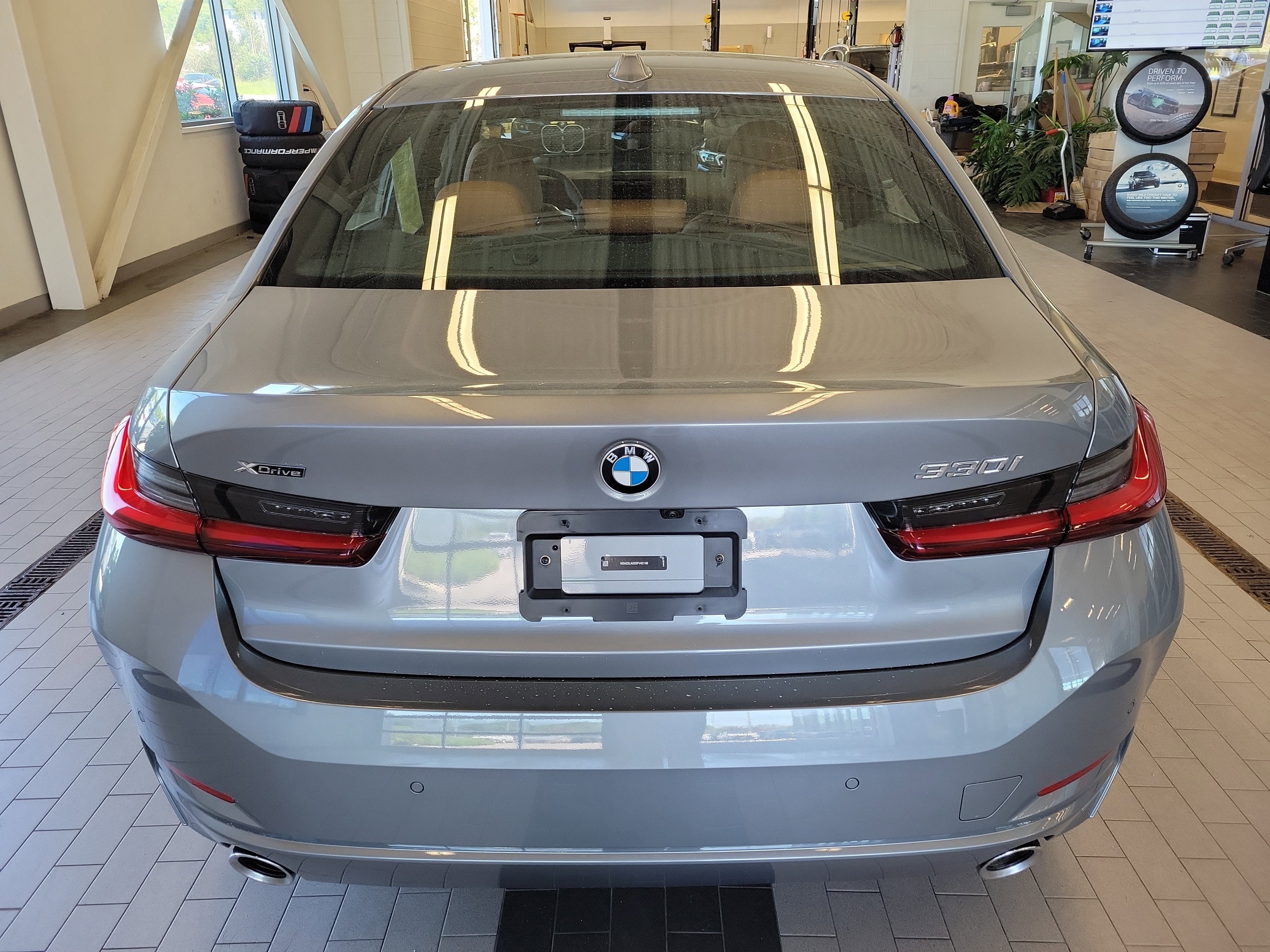 2025 BMW 3 Series 330i xDrive