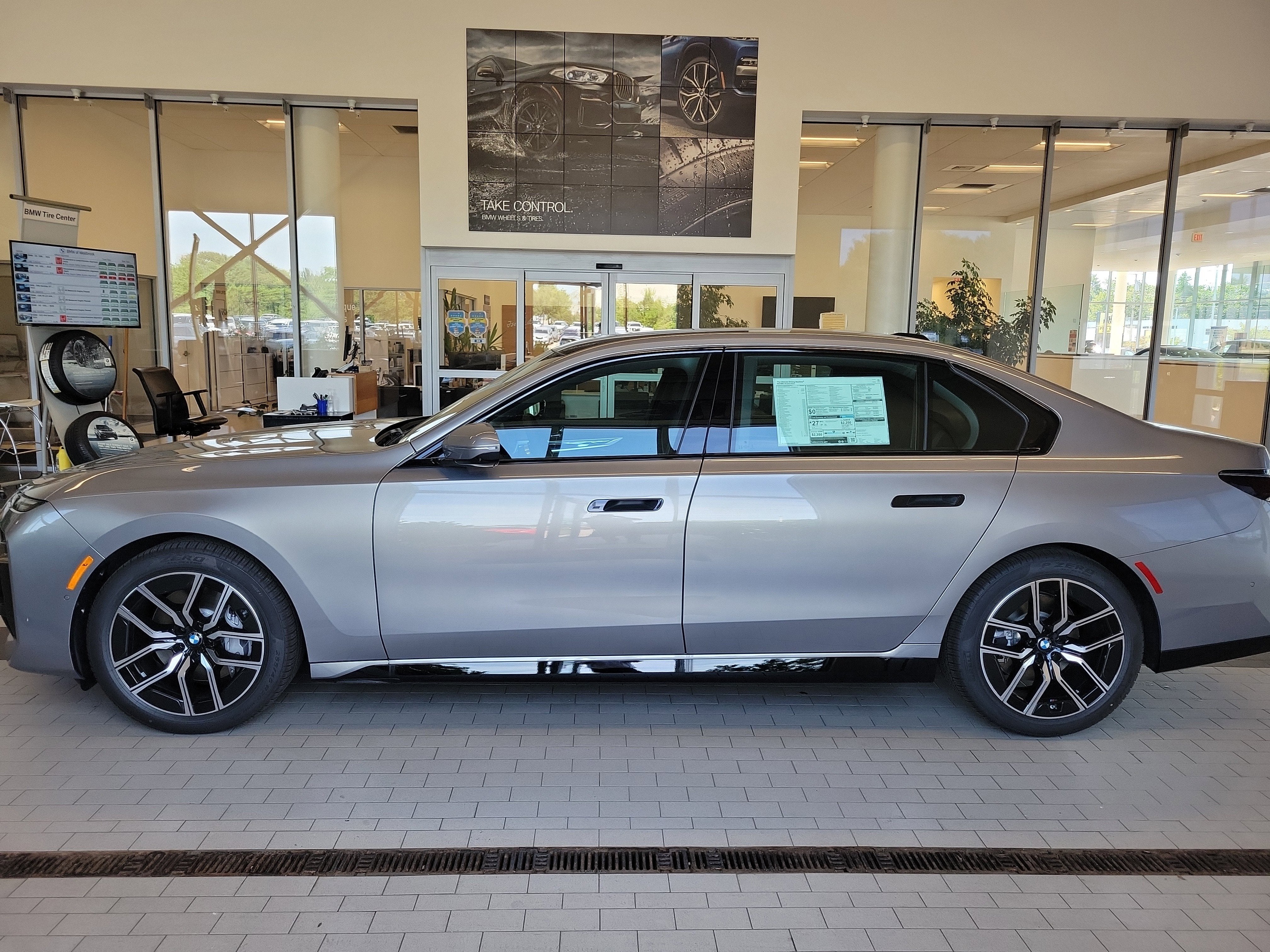 2025 BMW 7 Series 740i xDrive