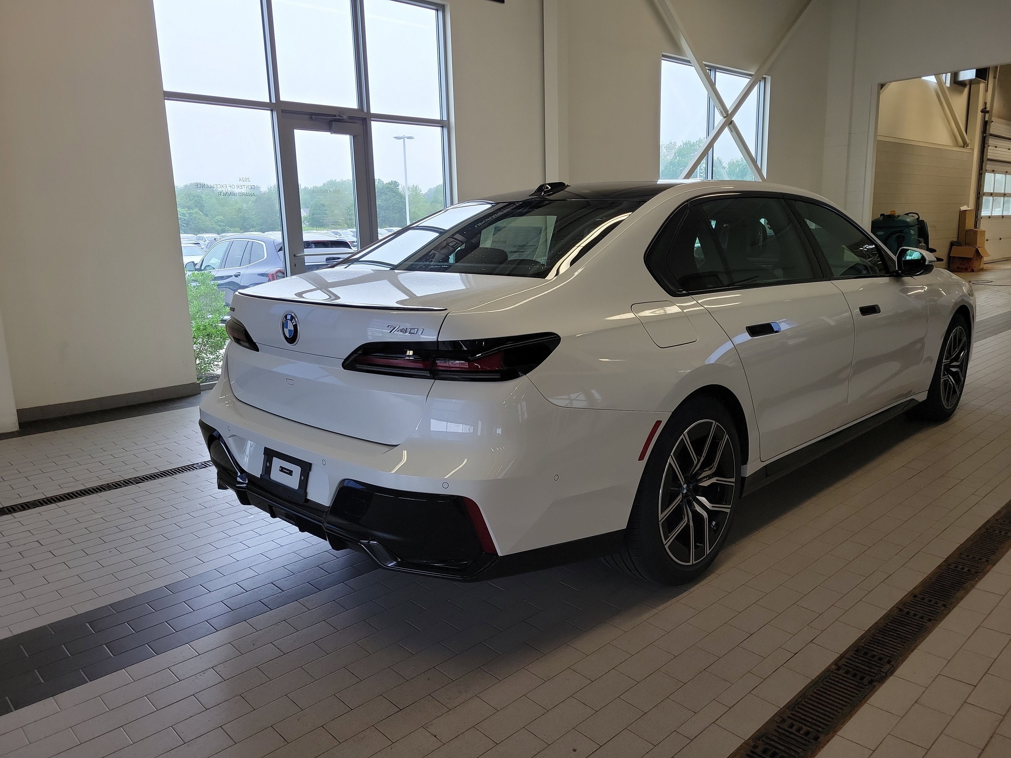 2025 BMW 7 Series 740i xDrive