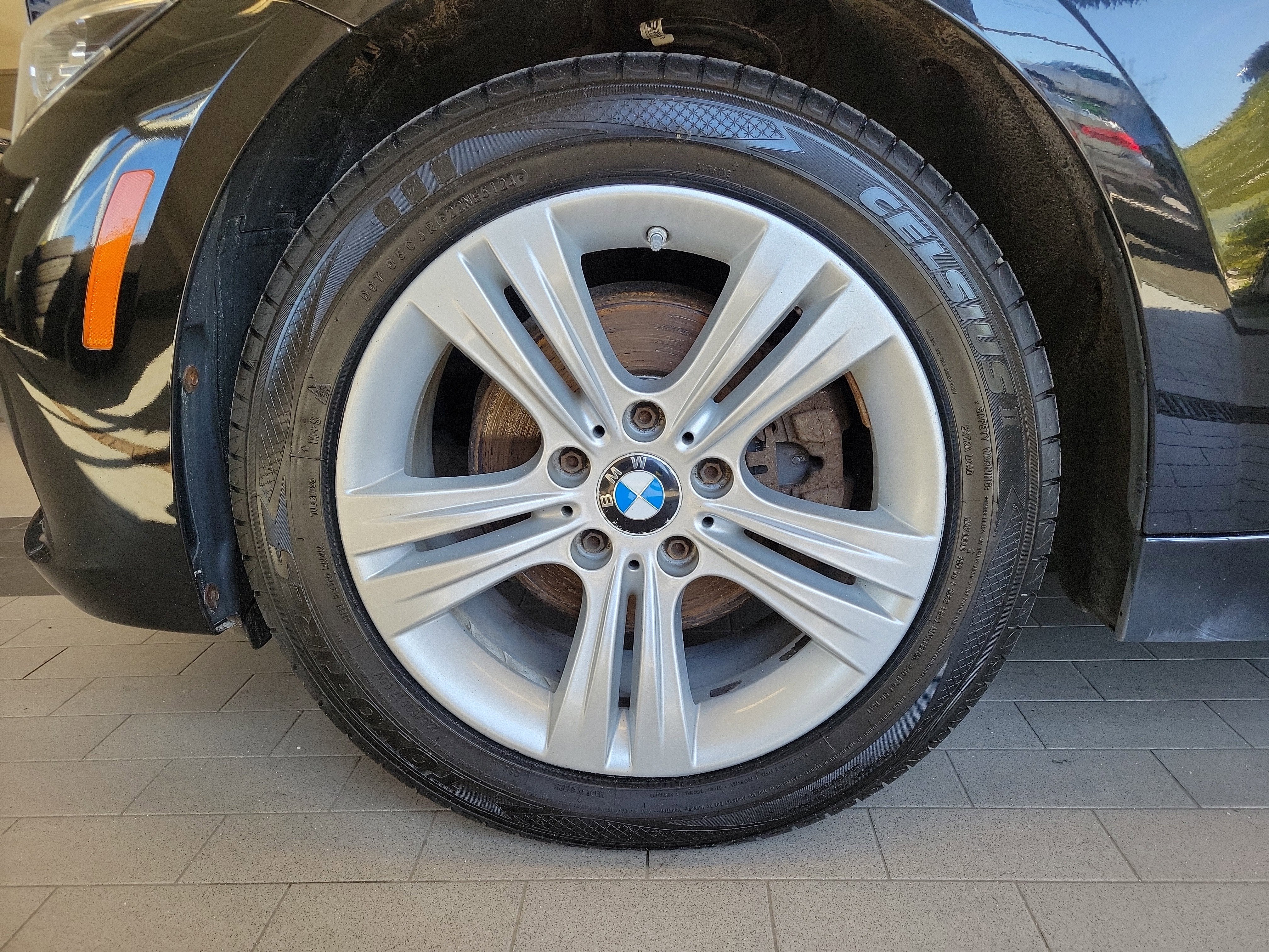 2018 BMW 3 Series 330i xDrive