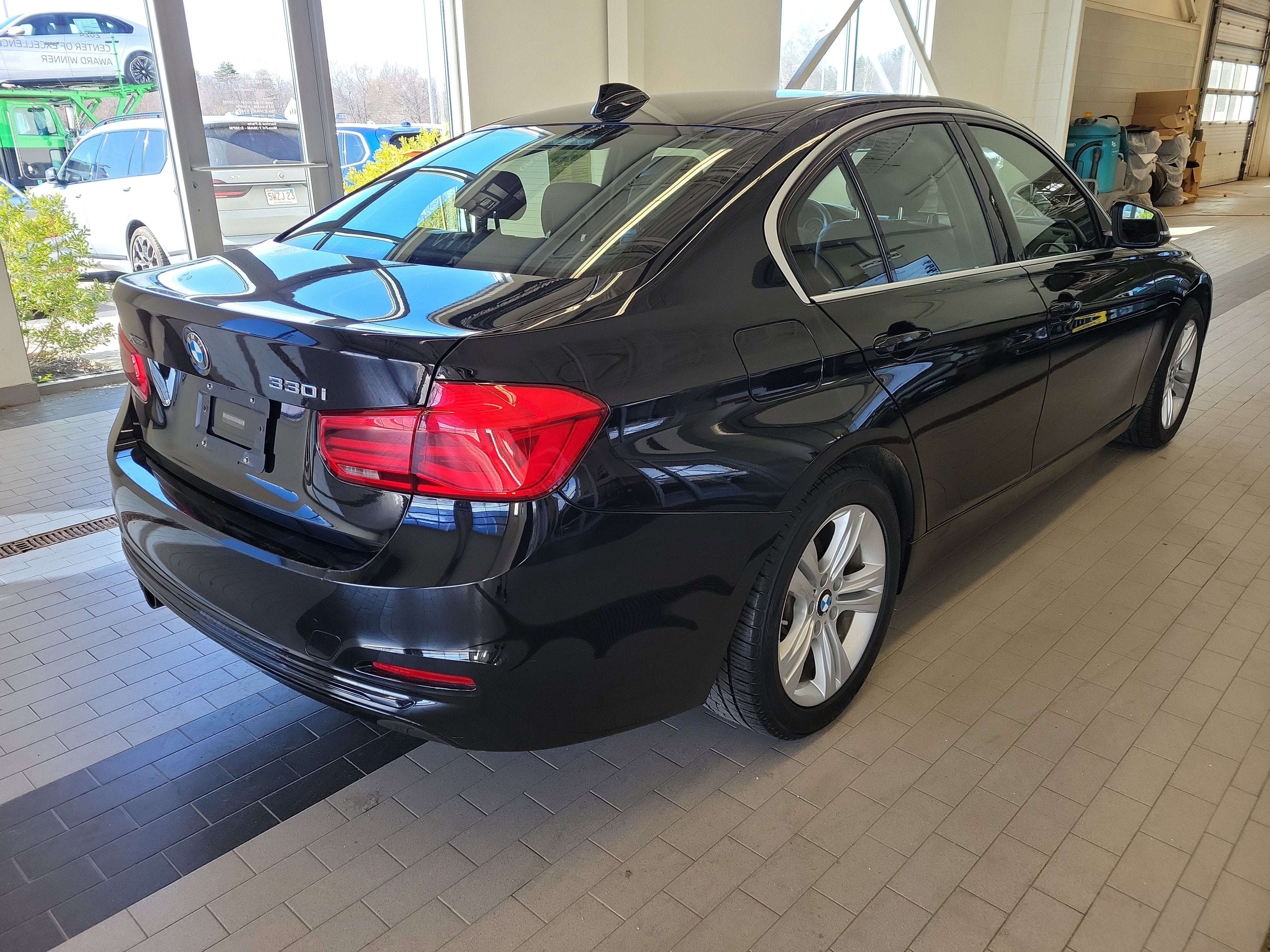 2018 BMW 3 Series 330i xDrive