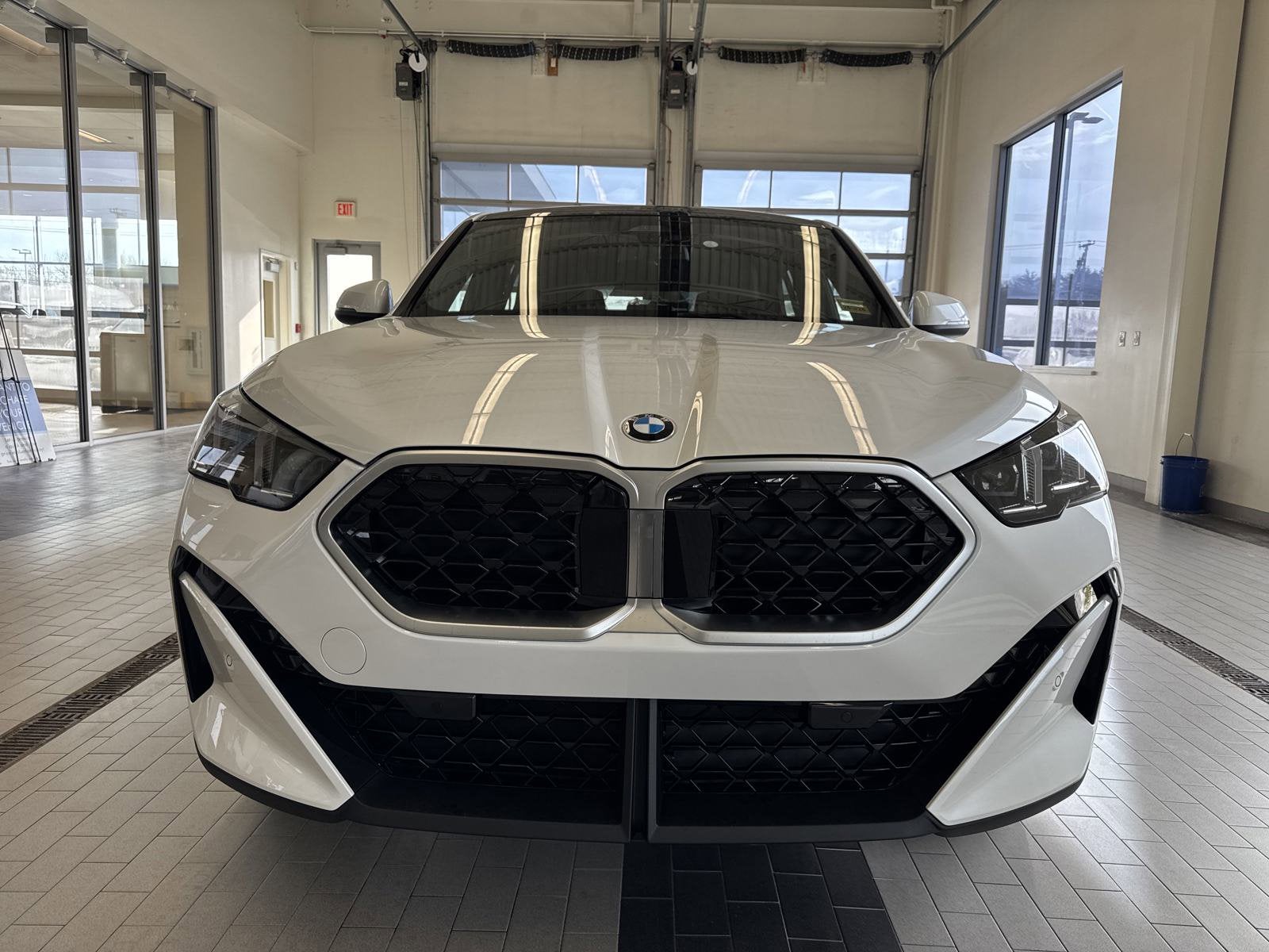 2025 BMW X2 xDrive28i