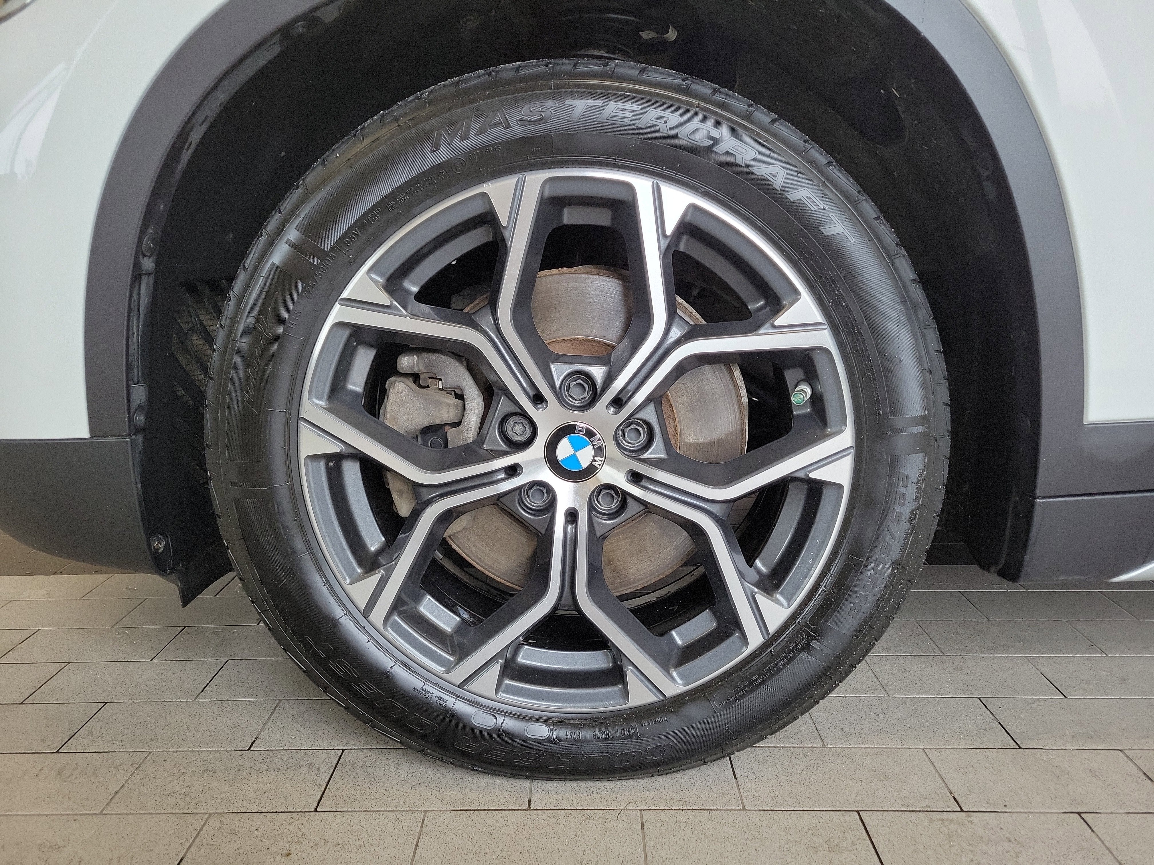 2020 BMW X1 xDrive28i