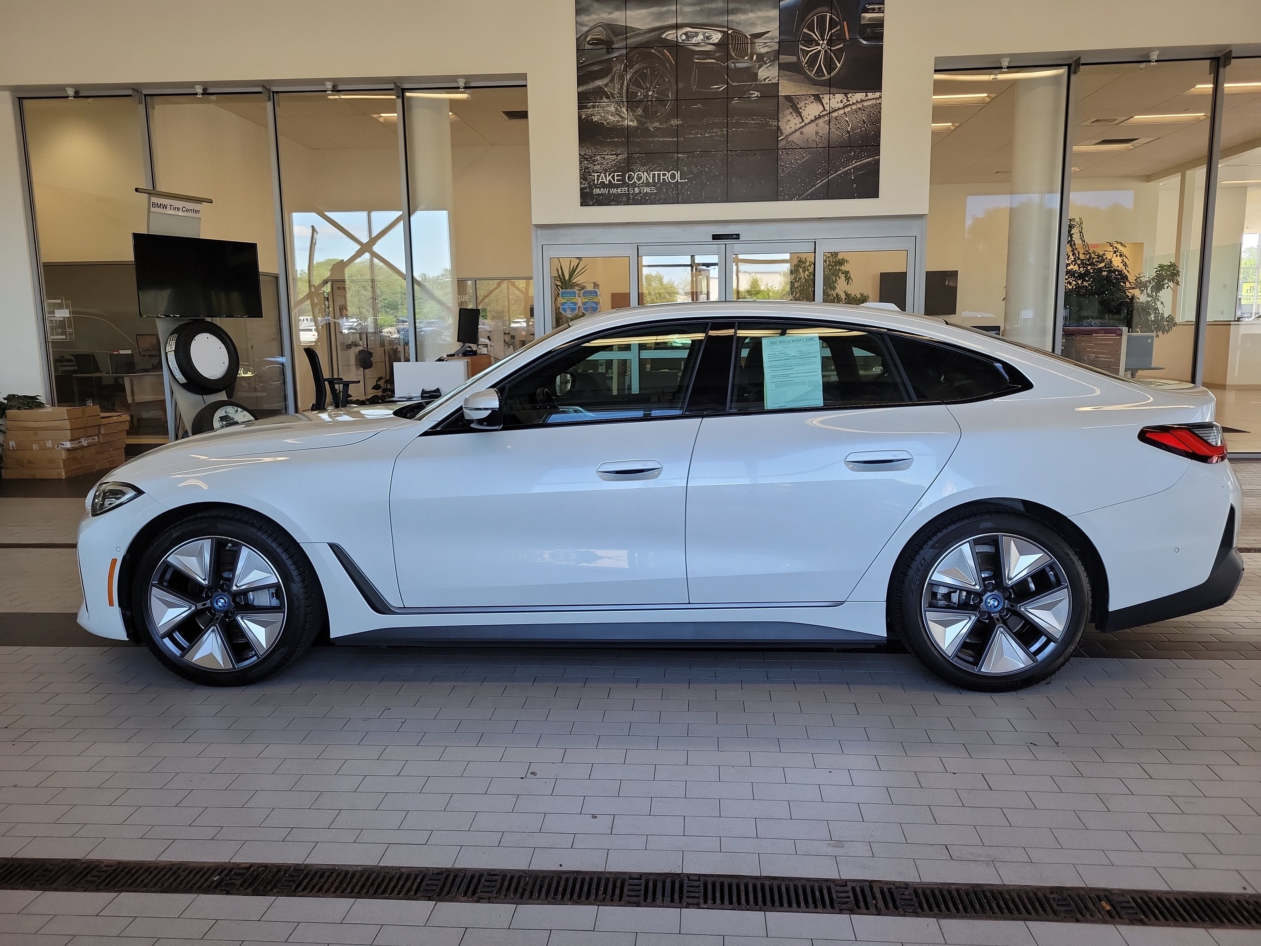 2023 BMW i4 eDrive40
