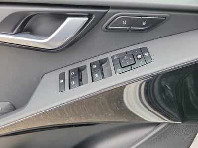 2023 Kia Niro Plug-In Hybrid SX Touring