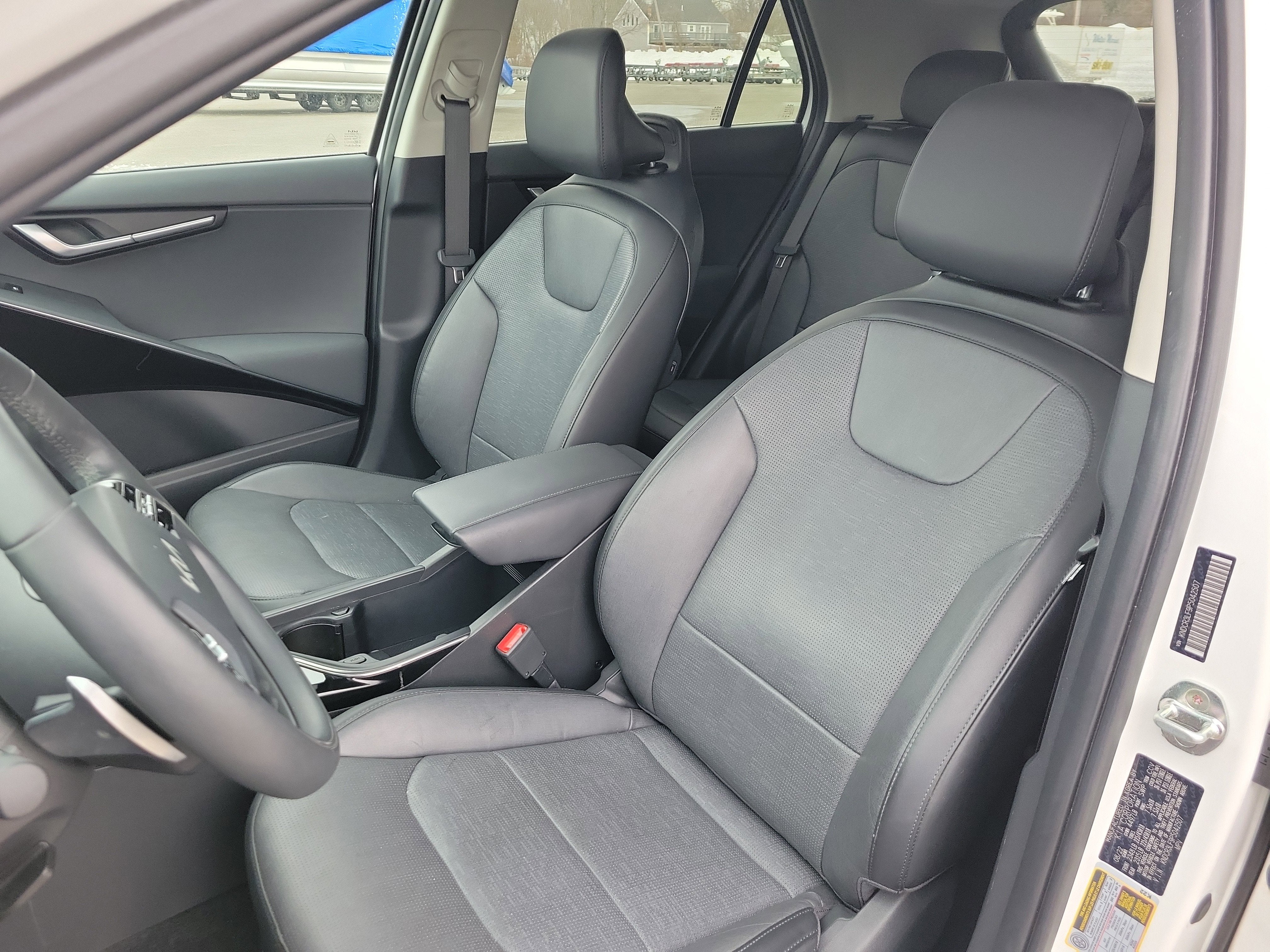 2023 Kia Niro Plug-In Hybrid SX Touring