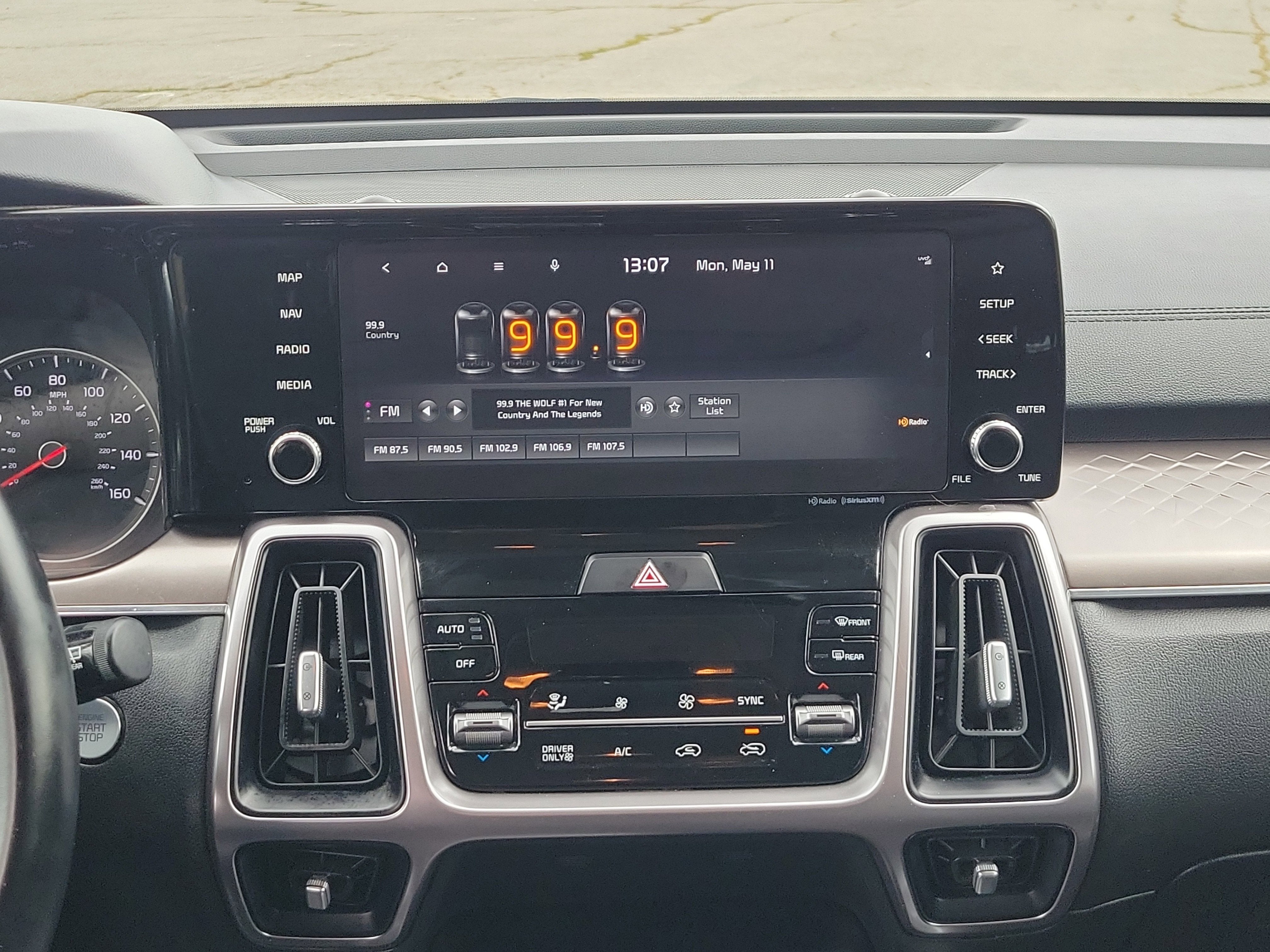 2022 Kia Sorento Hybrid S