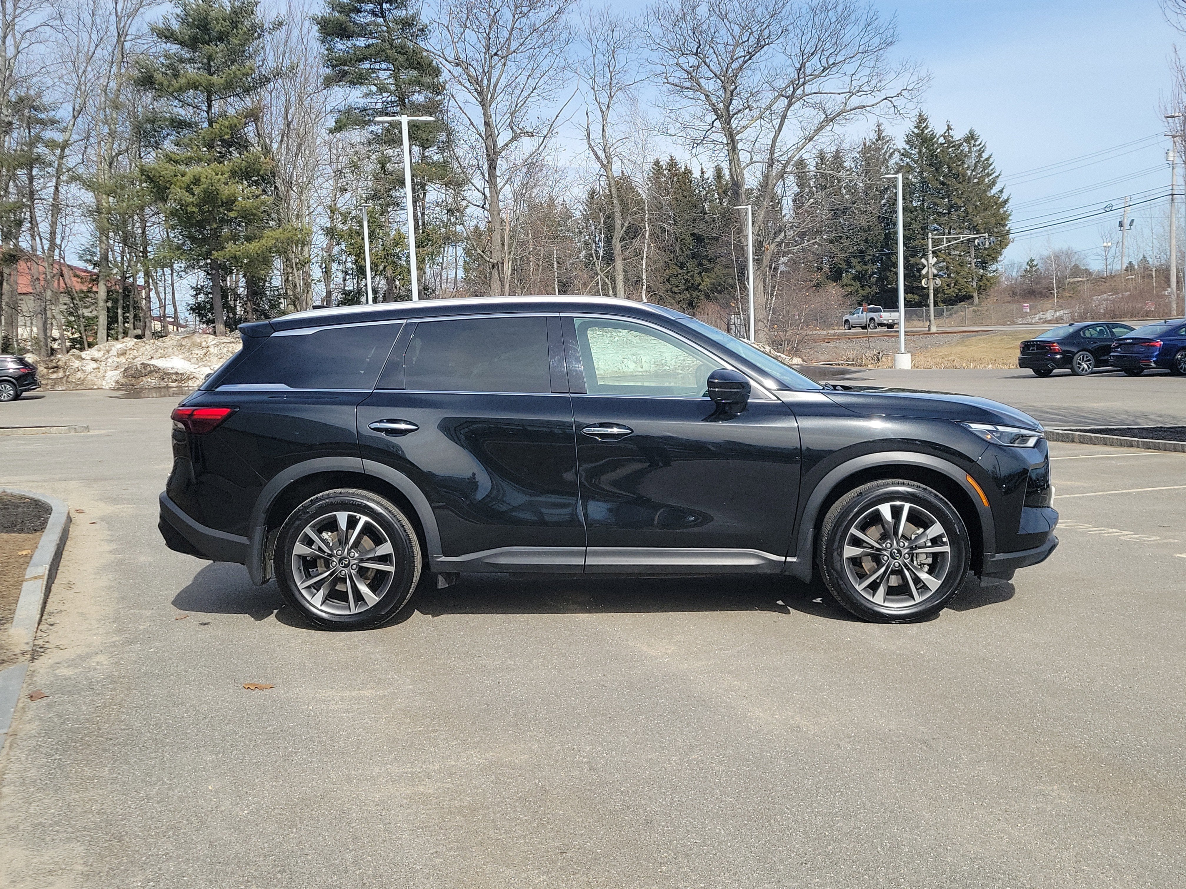 2025 INFINITI QX60 Luxe AWD