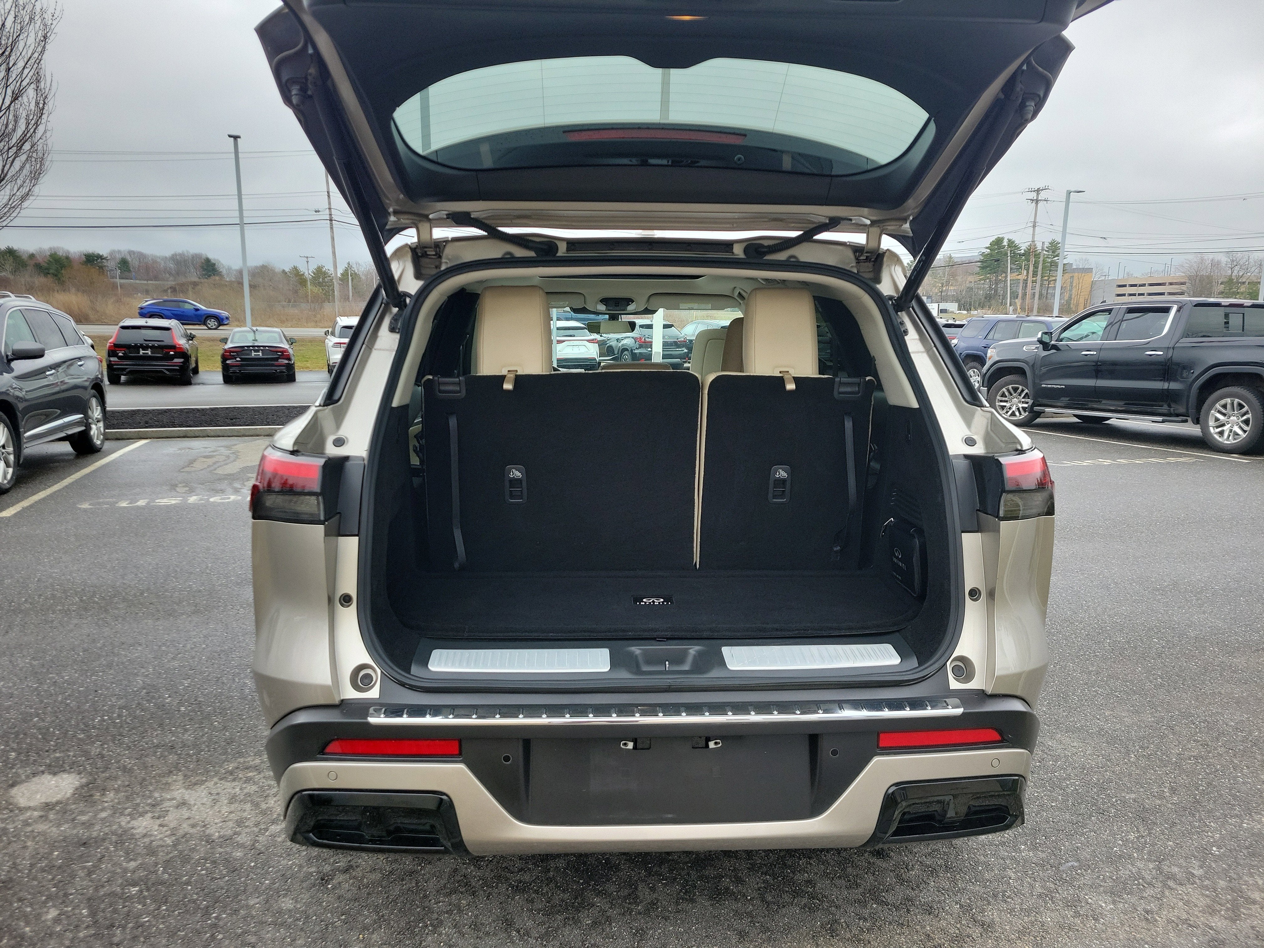 2023 INFINITI QX60 LUXE AWD