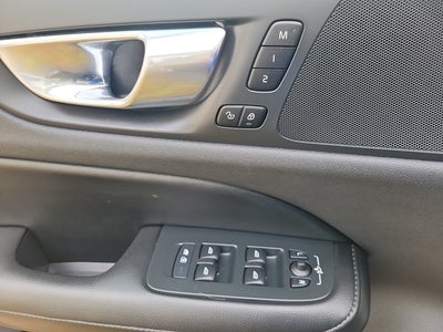2021 Volvo S60 Momentum