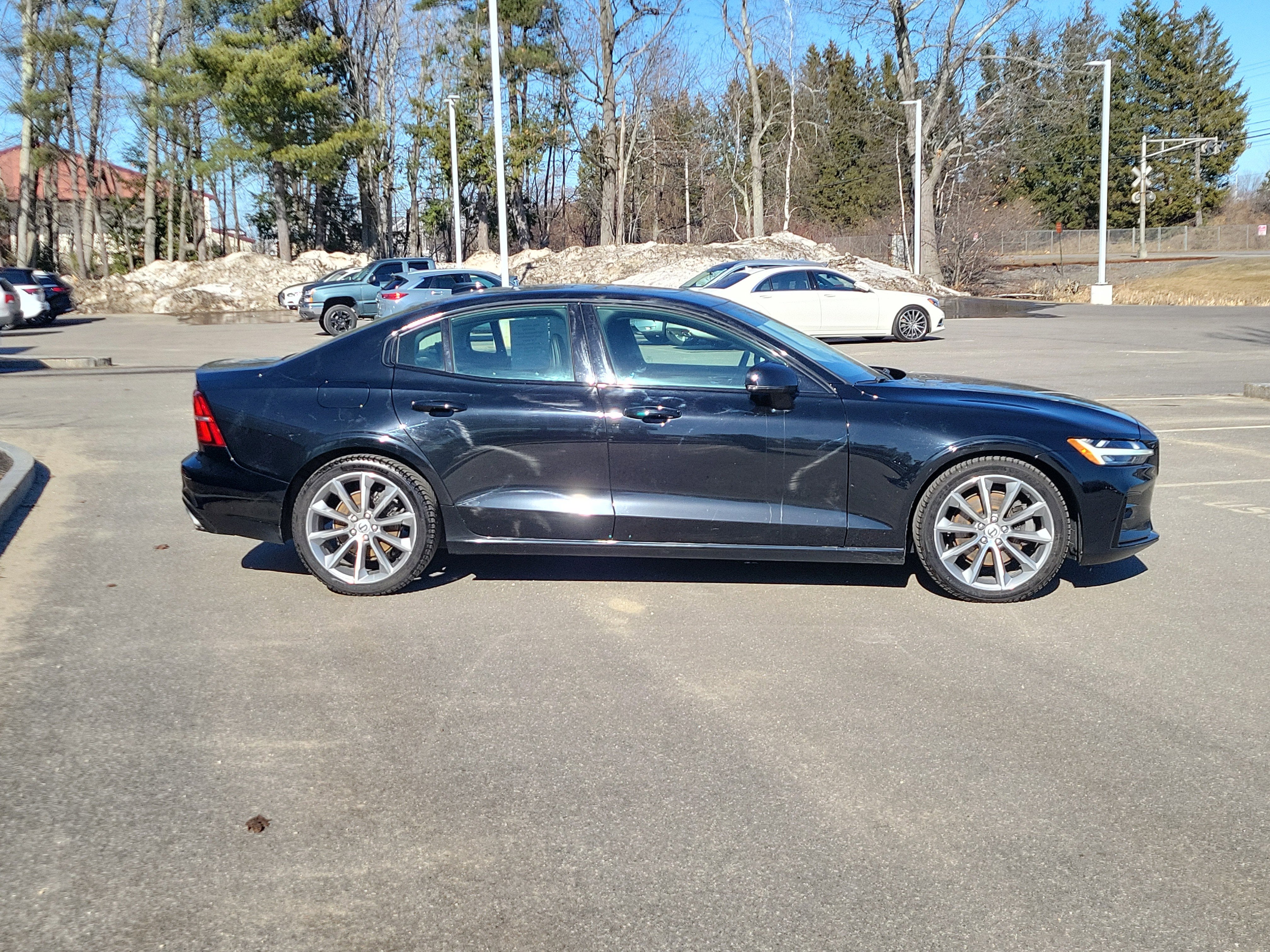 2021 Volvo S60 Momentum