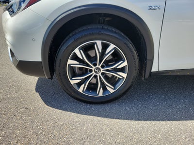 2019 INFINITI QX30 LUXE