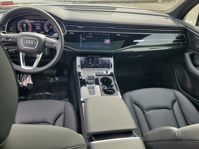 2025 Audi Q7 Premium