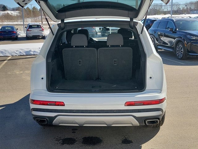 2025 Audi Q7 Premium