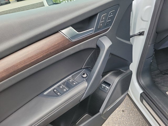 2024 Audi Q5 S line Premium Plus