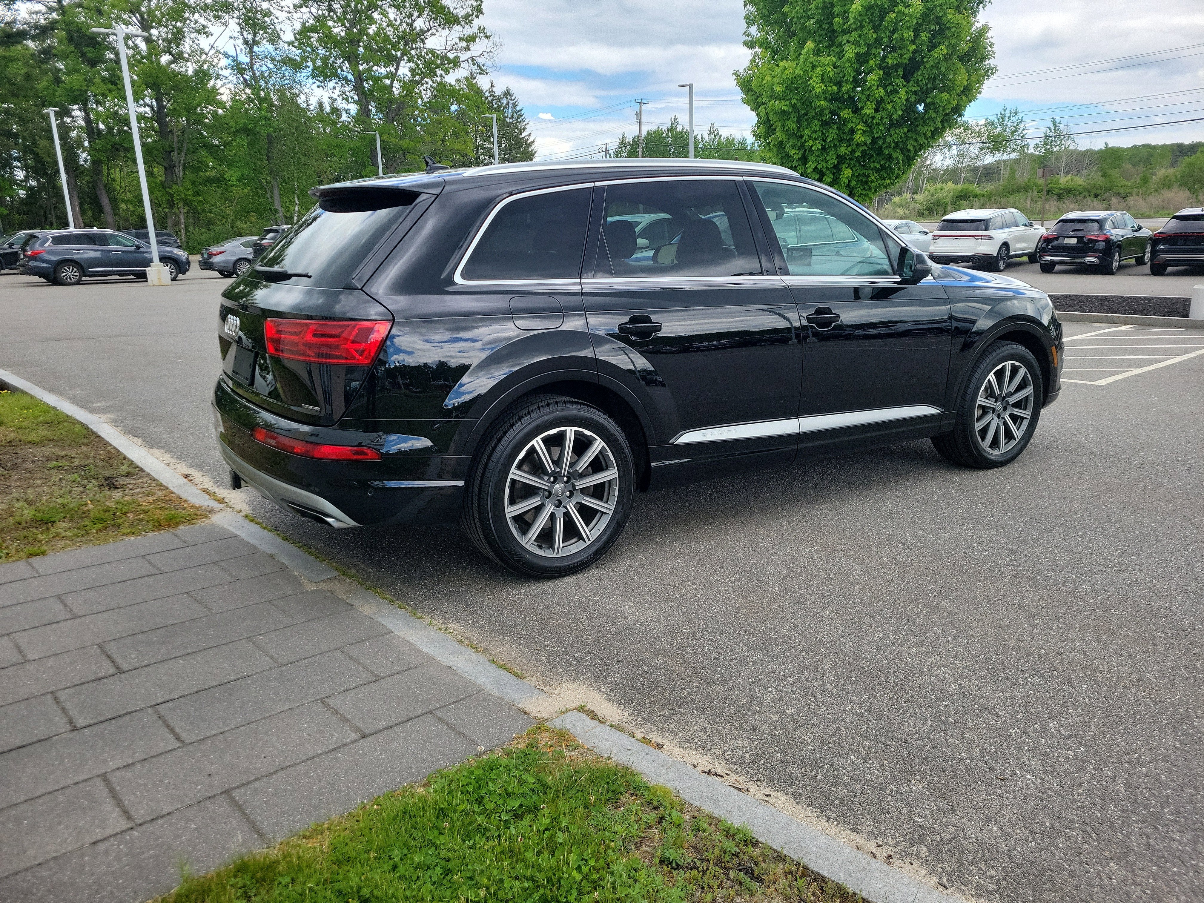 2019 Audi Q7 Premium Plus