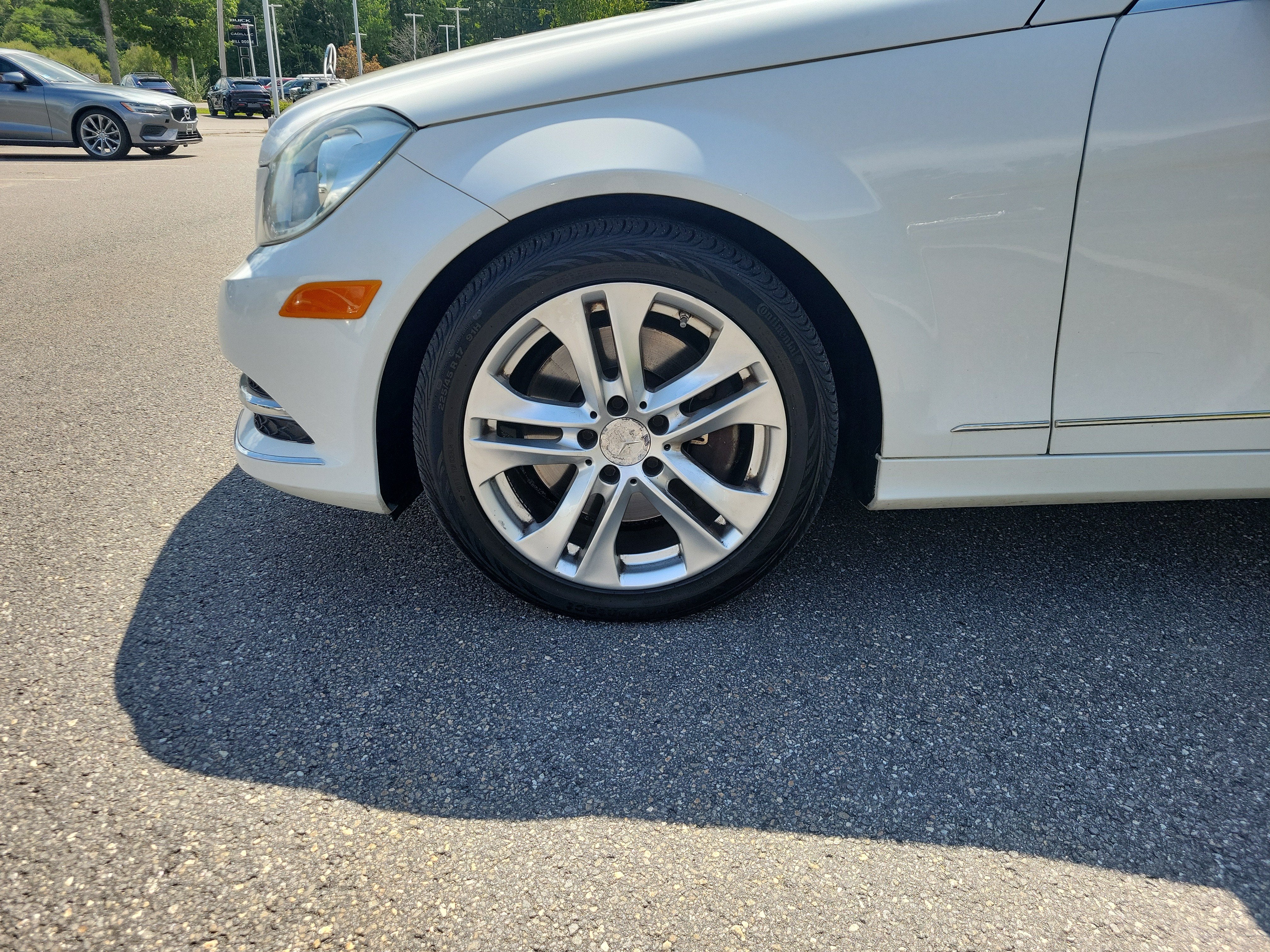 2014 Mercedes-Benz C-Class 4dr Sdn C 300 Luxury 4MATIC®