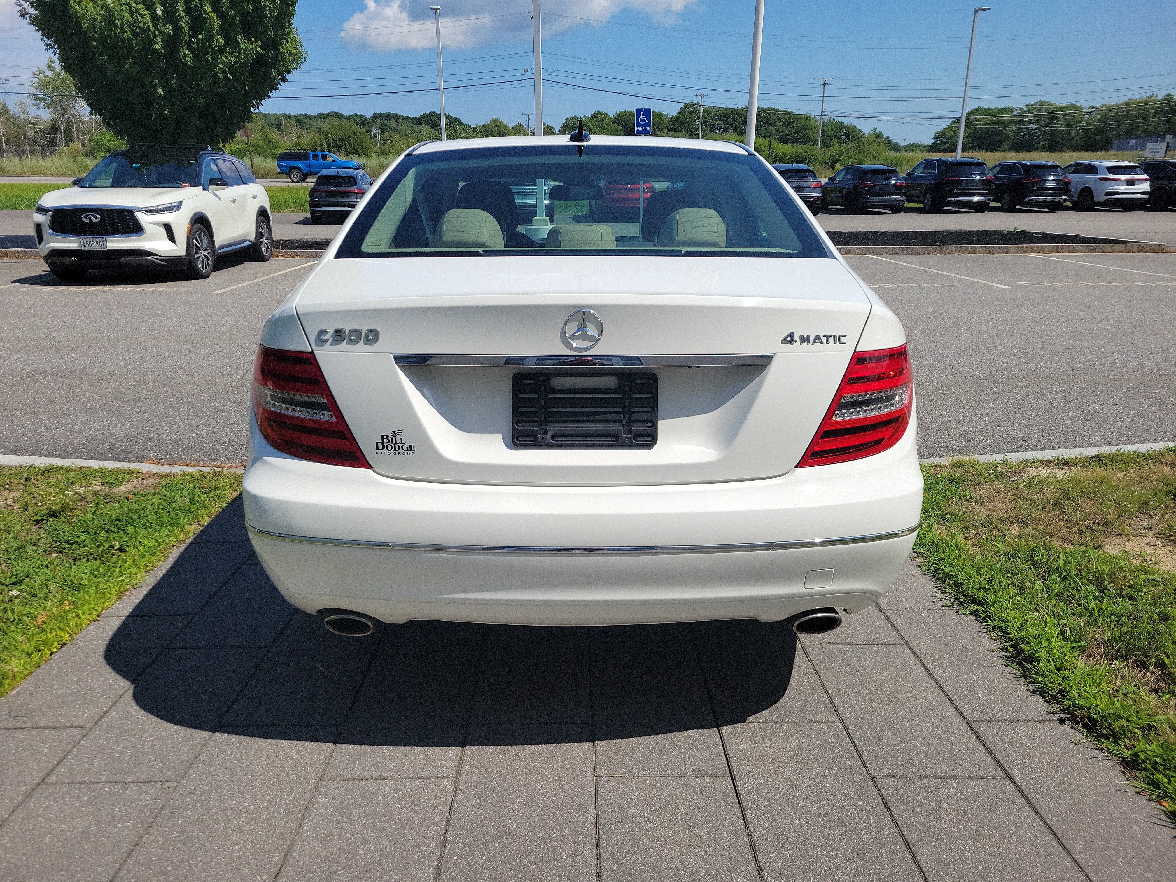 2014 Mercedes-Benz C-Class 4dr Sdn C 300 Luxury 4MATIC®