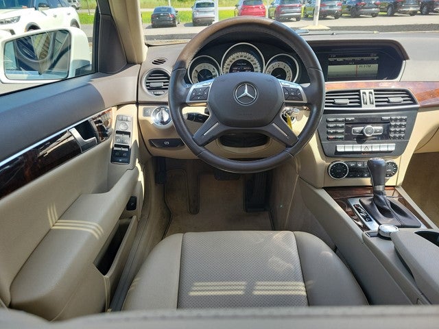 2014 Mercedes-Benz C-Class 4dr Sdn C 300 Luxury 4MATIC®