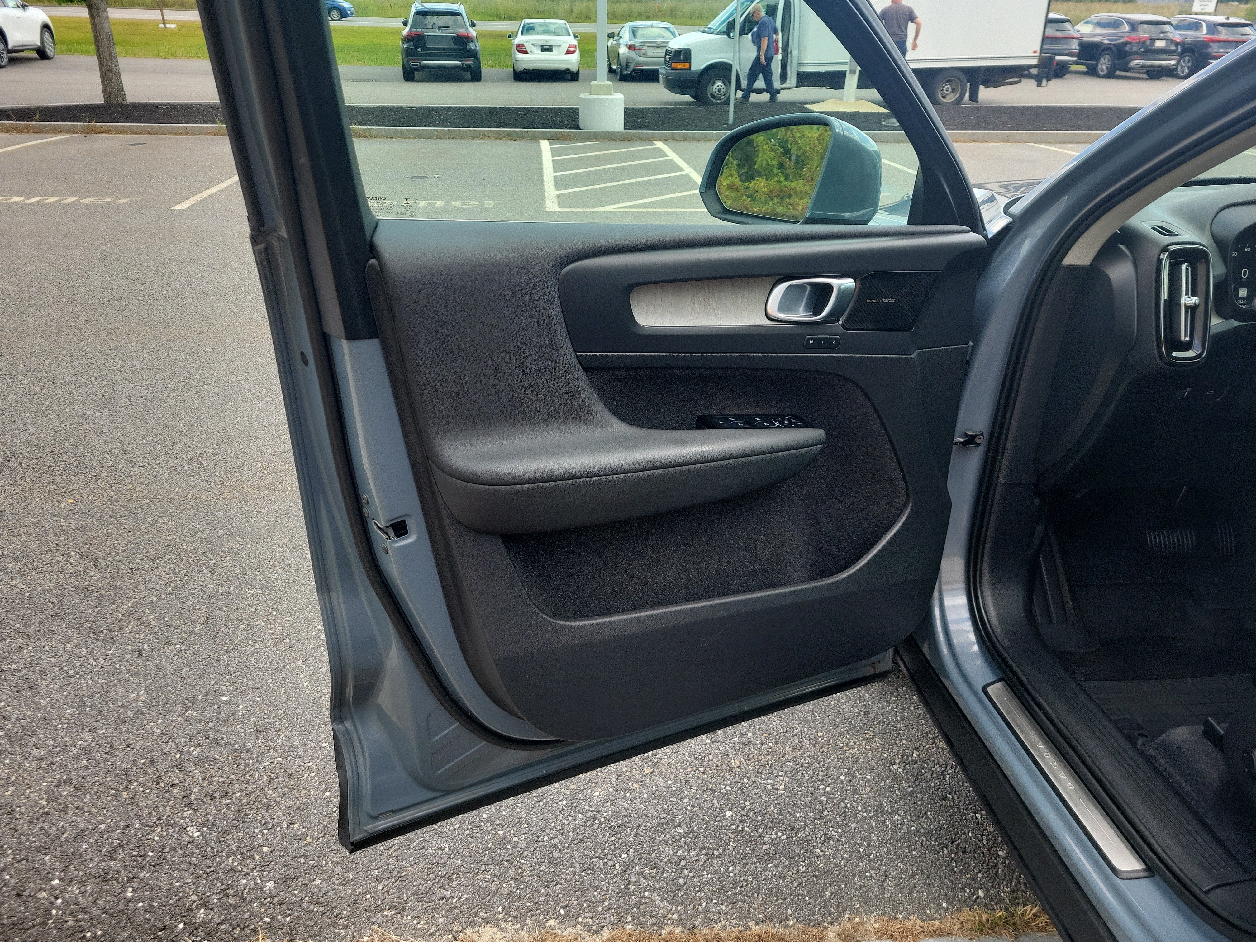 2022 Volvo XC40 Inscription