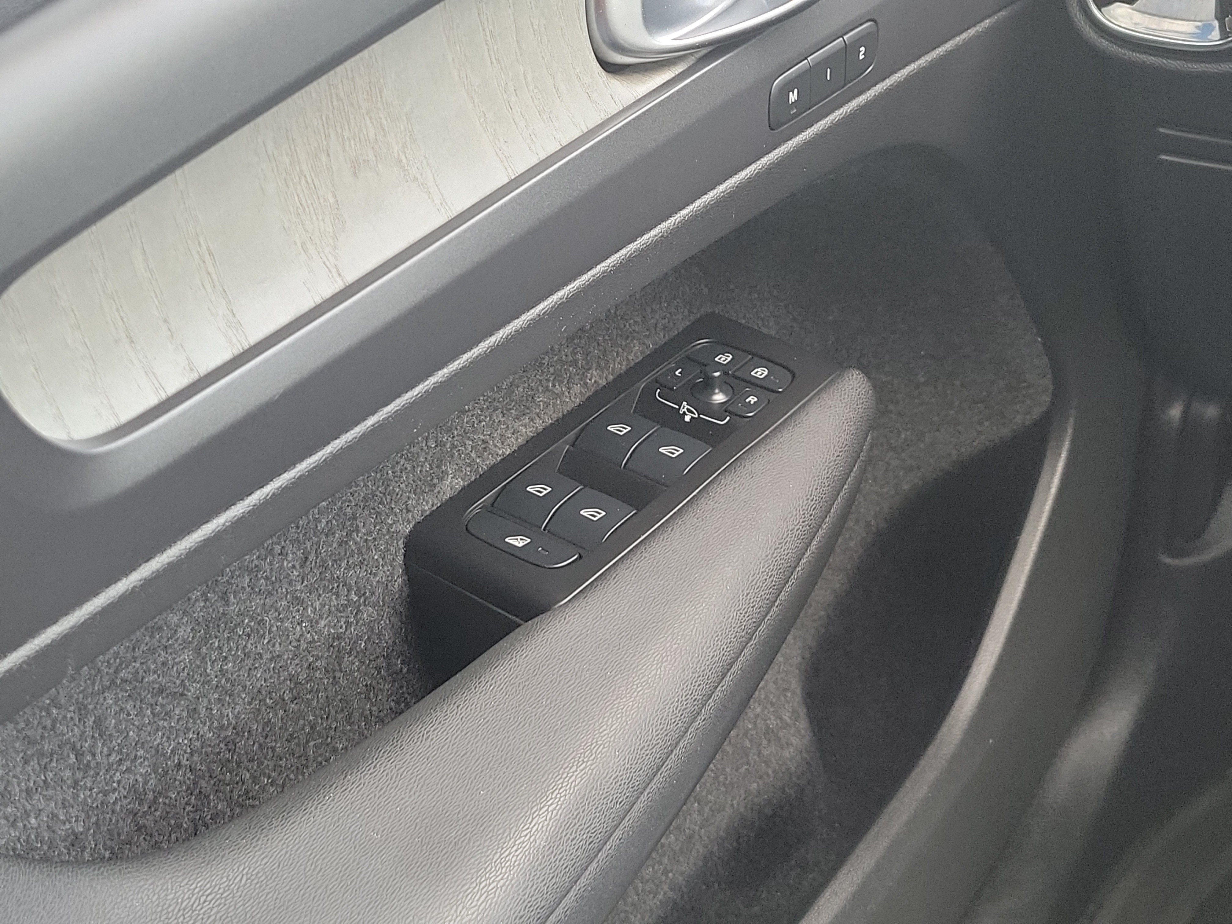 2022 Volvo XC40 Inscription