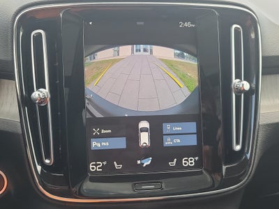 2022 Volvo XC40 Inscription