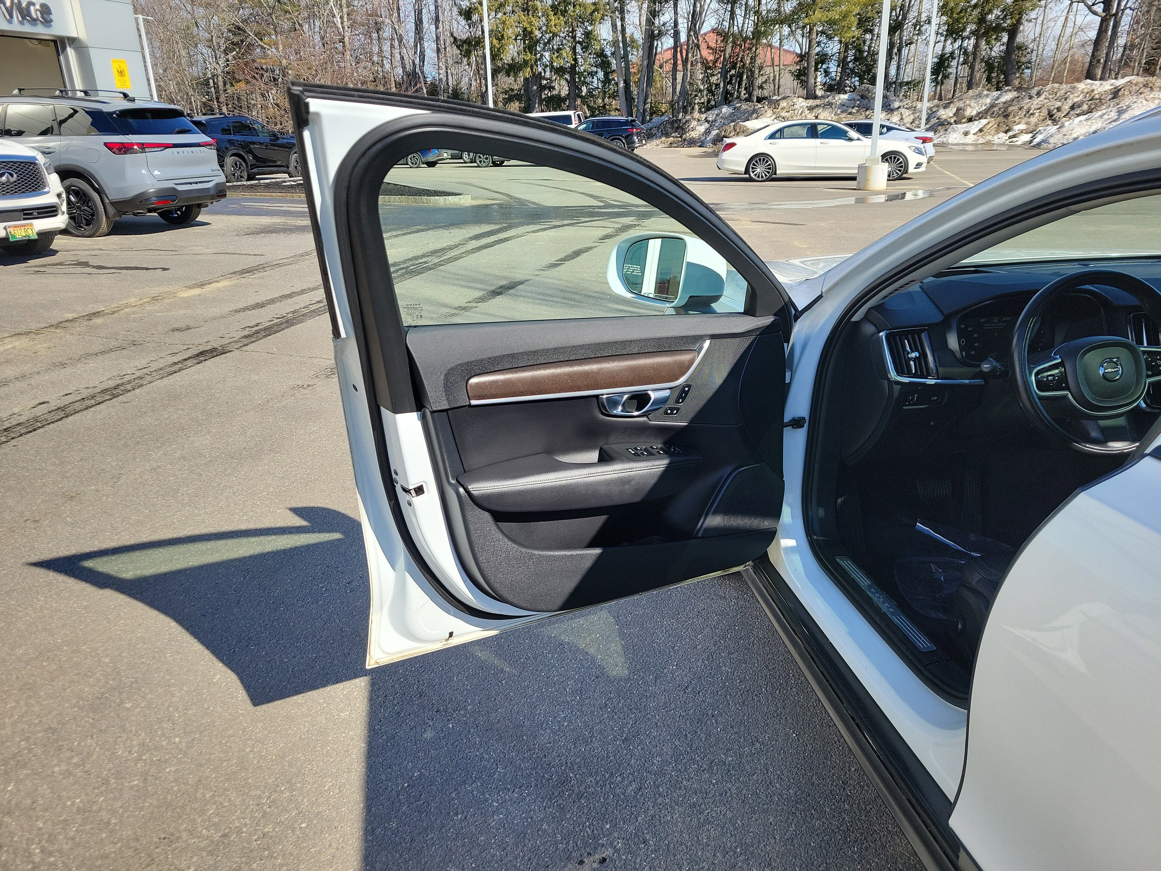 2019 Volvo V90 Cross Country T6 AWD