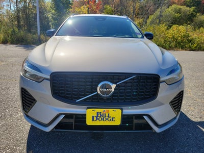 2024 Volvo XC60 Plus Dark Theme