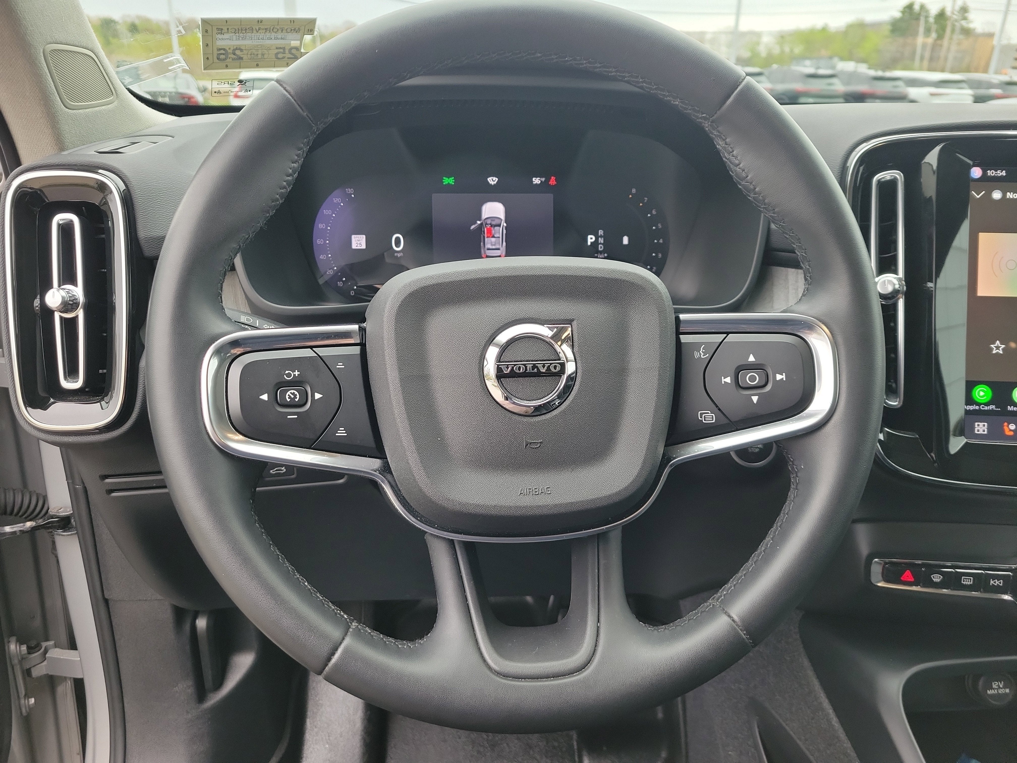 2024 Volvo XC40 Plus Bright Theme