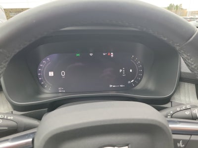 2024 Volvo XC40 Plus Bright Theme