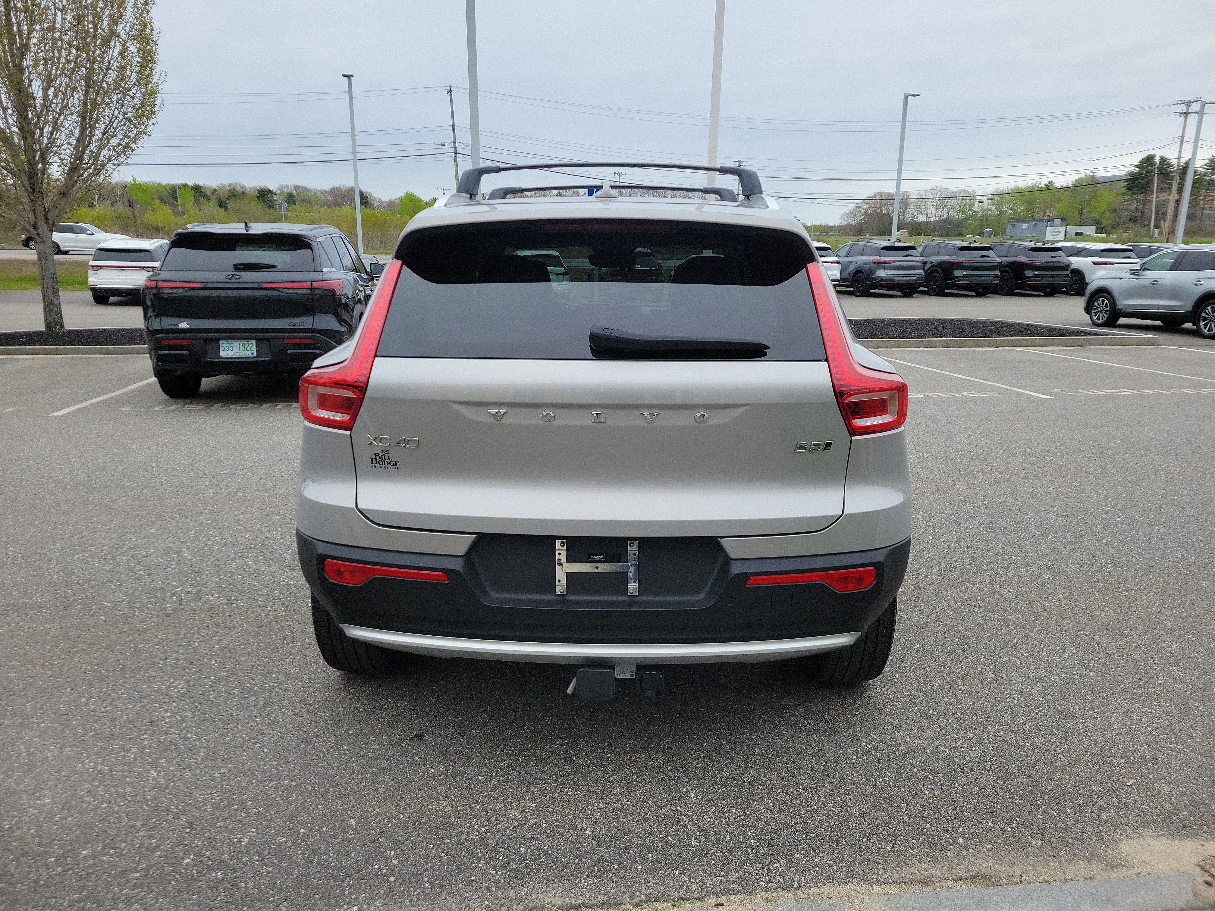 2024 Volvo XC40 Plus Bright Theme