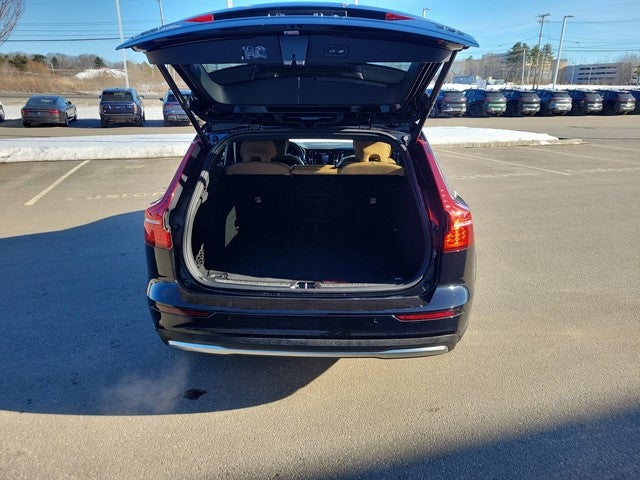 2024 Volvo V60 Cross Country Ultimate